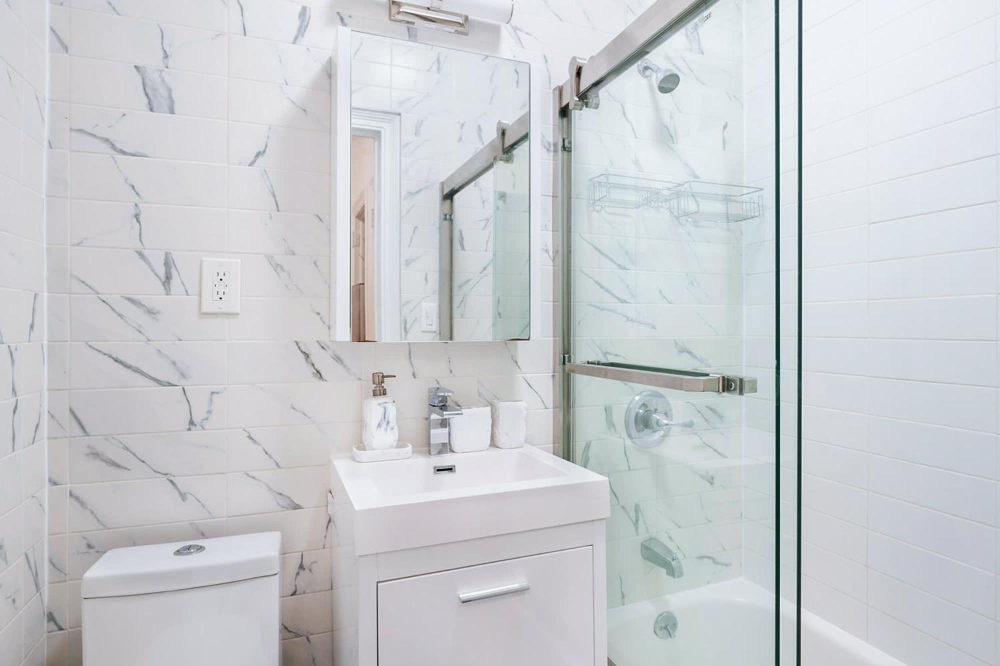 444-1a Beautiful 1br Midtown West New York