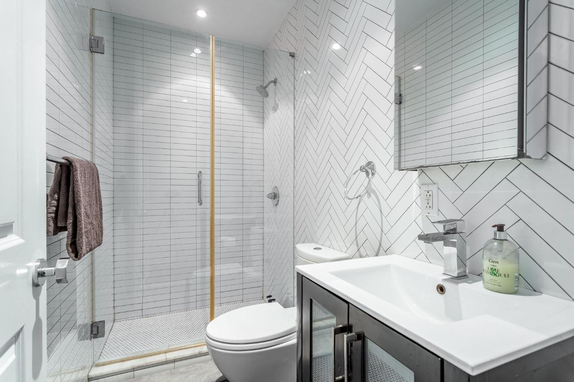 Chic Near 3rd Street Promenade With Shared Bathroom Privatunterkunft *