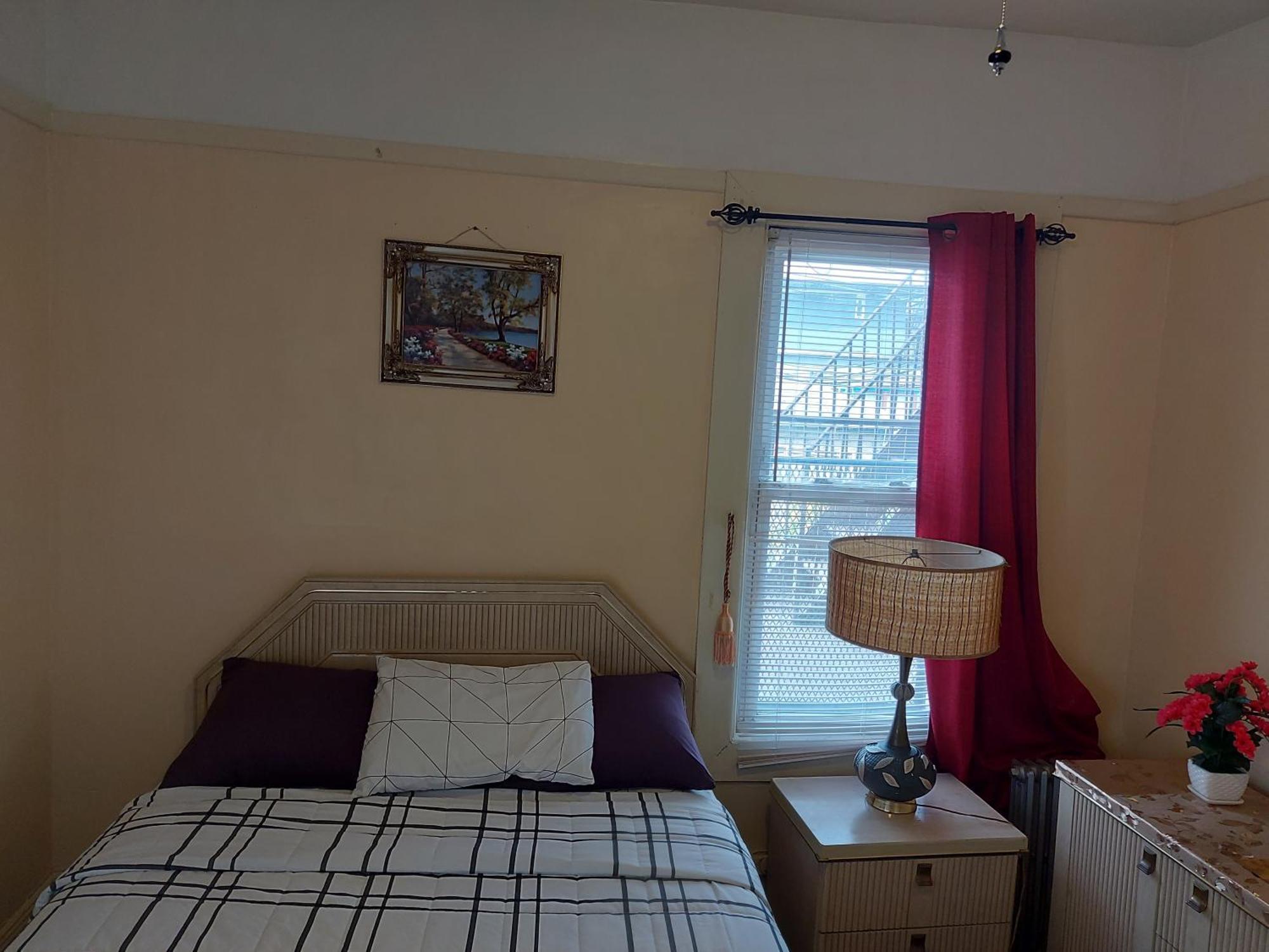 Crsytal Chateau Homestay *