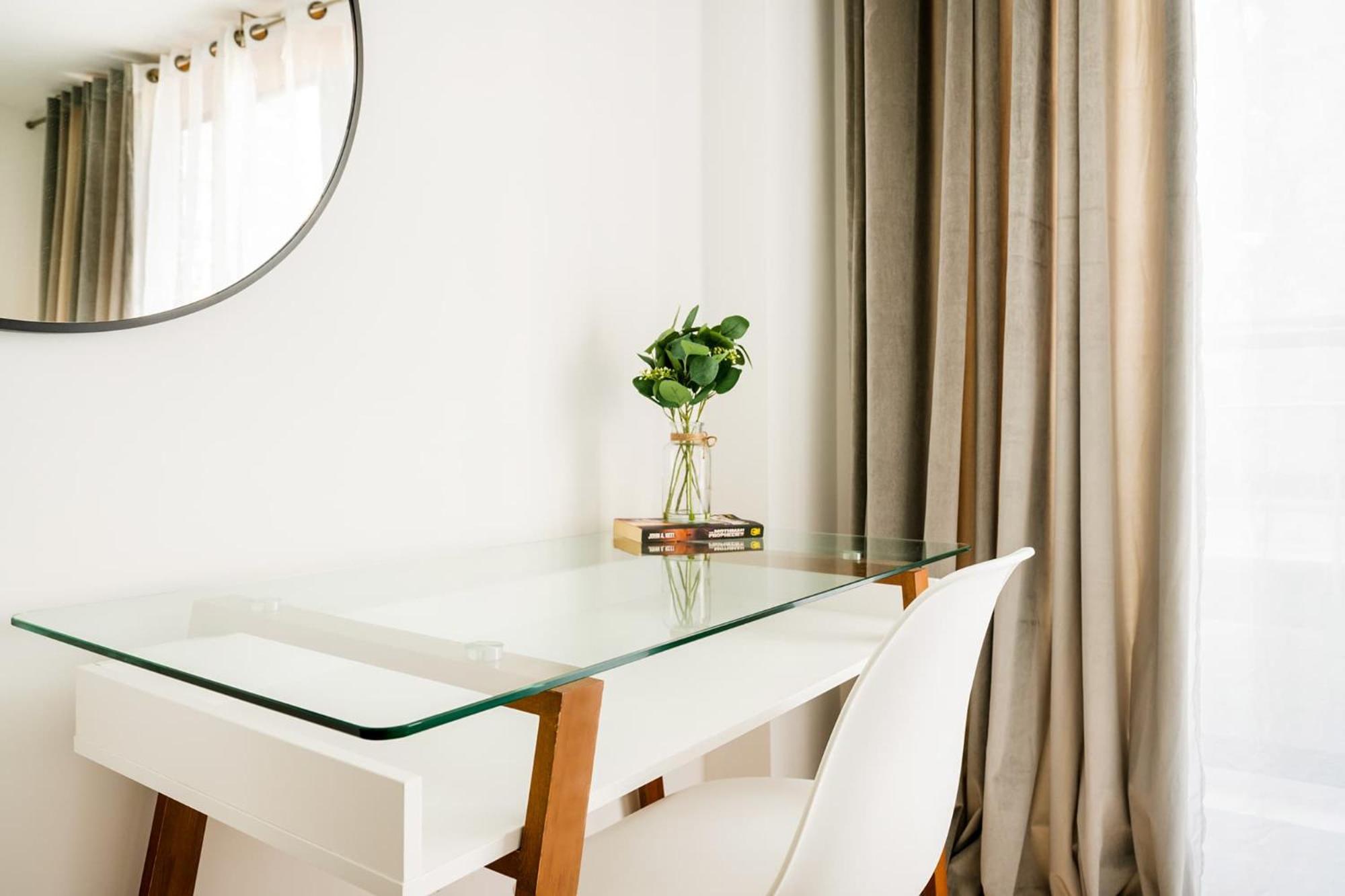 75-1d New 1br Prime Ues W D The Unit Value Apartment *