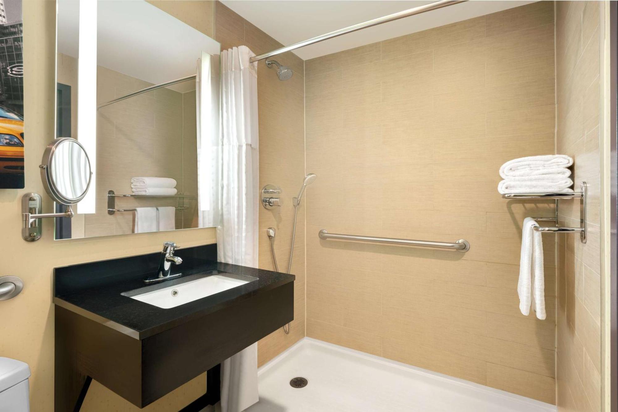 Western Premier Herald Square 3*