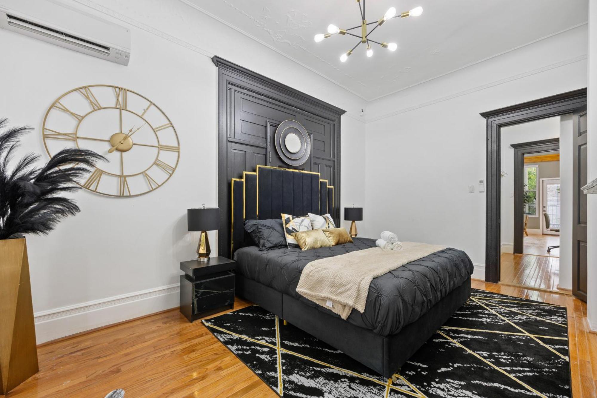 Appartement 1 Min To Subway, King Bed Luxurious Airy Space Patio At 
