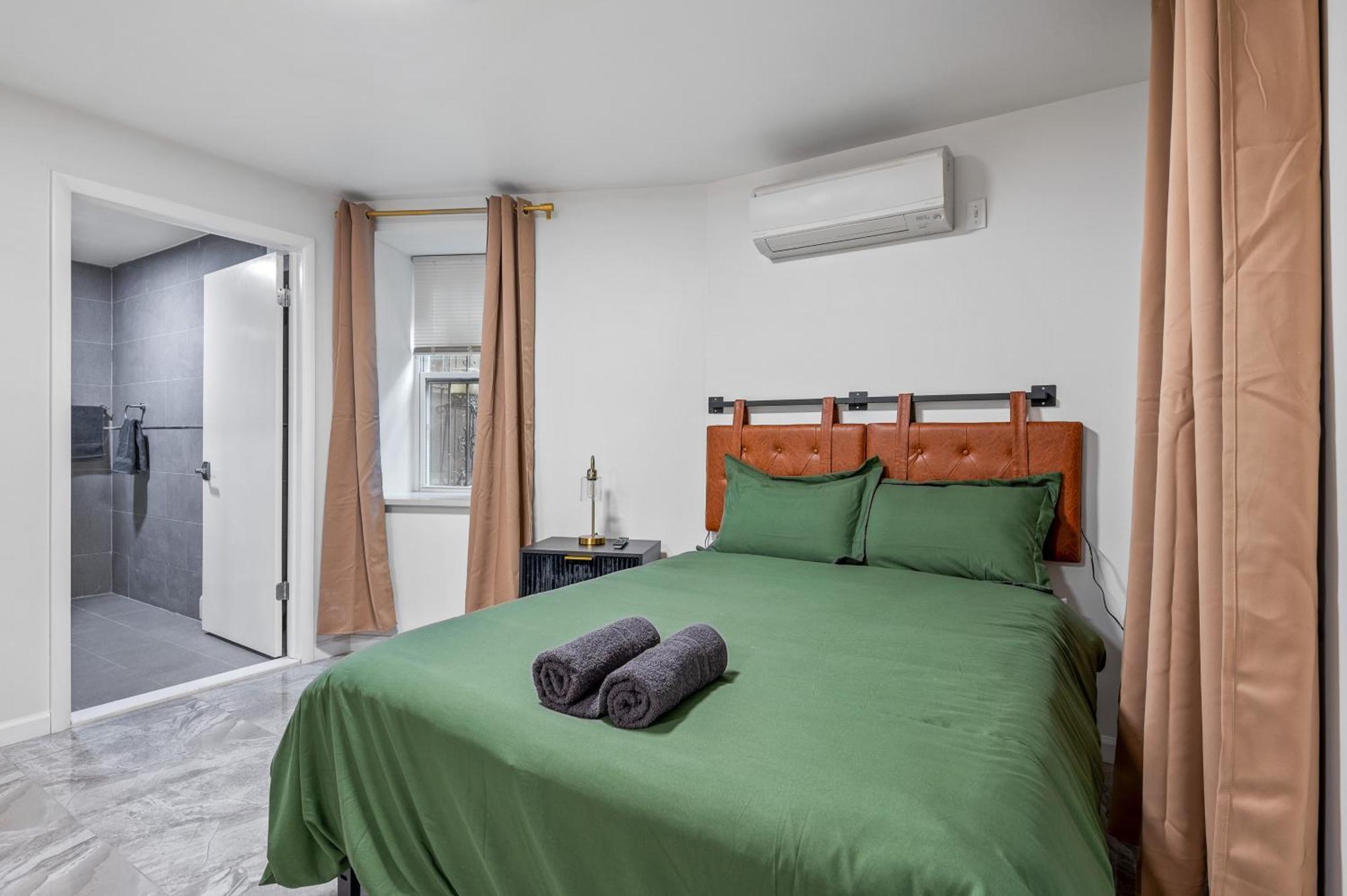 Hotel Upper East Side Luxury 3br 2b 1700 Square Feet 4*