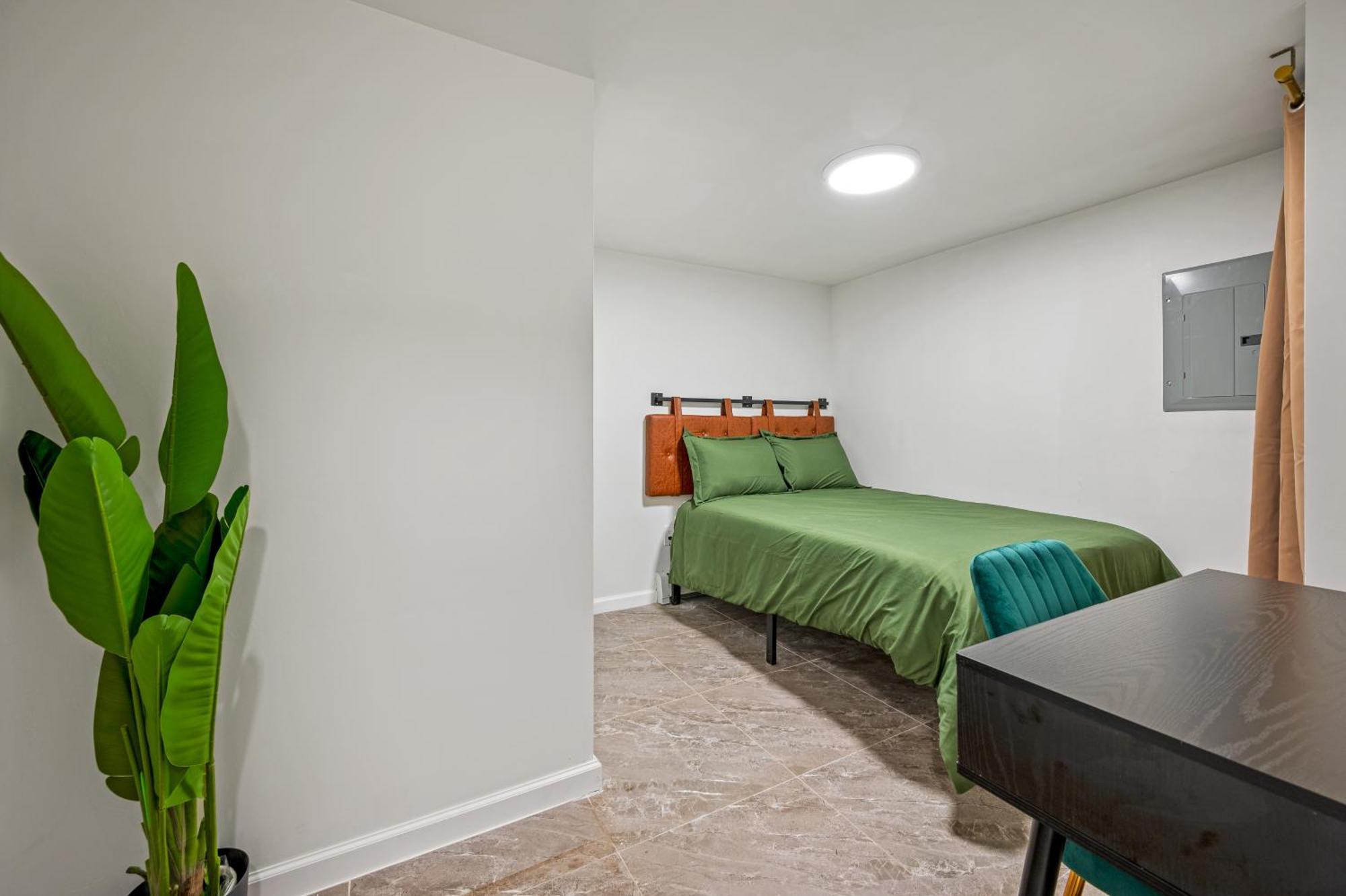 Upper East Side Luxury 3br 2b 1700 Square Feet 4*