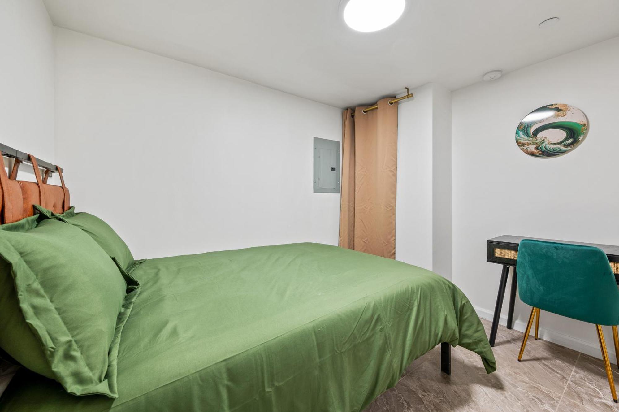 Hotel Upper East Side Luxury 3br 2b 1700 Square Feet