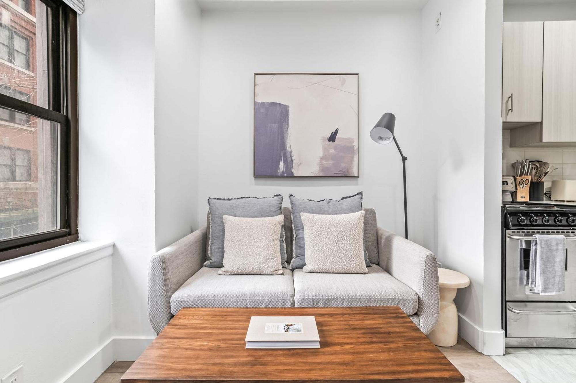 Sleek 2 Bed 1 Bath By Chrysler Building & Bustling Murray Hill Appartement New York