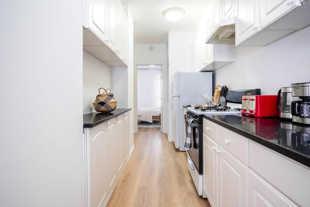 1435-4 I 3 Bedrooms 2 Bath Prime Upper East Appartement New York