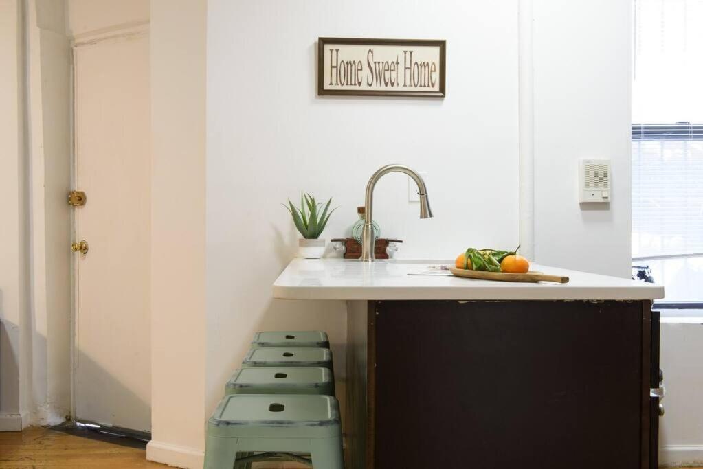 Apartment 109-1 Huge 3br Value - Nyc New York