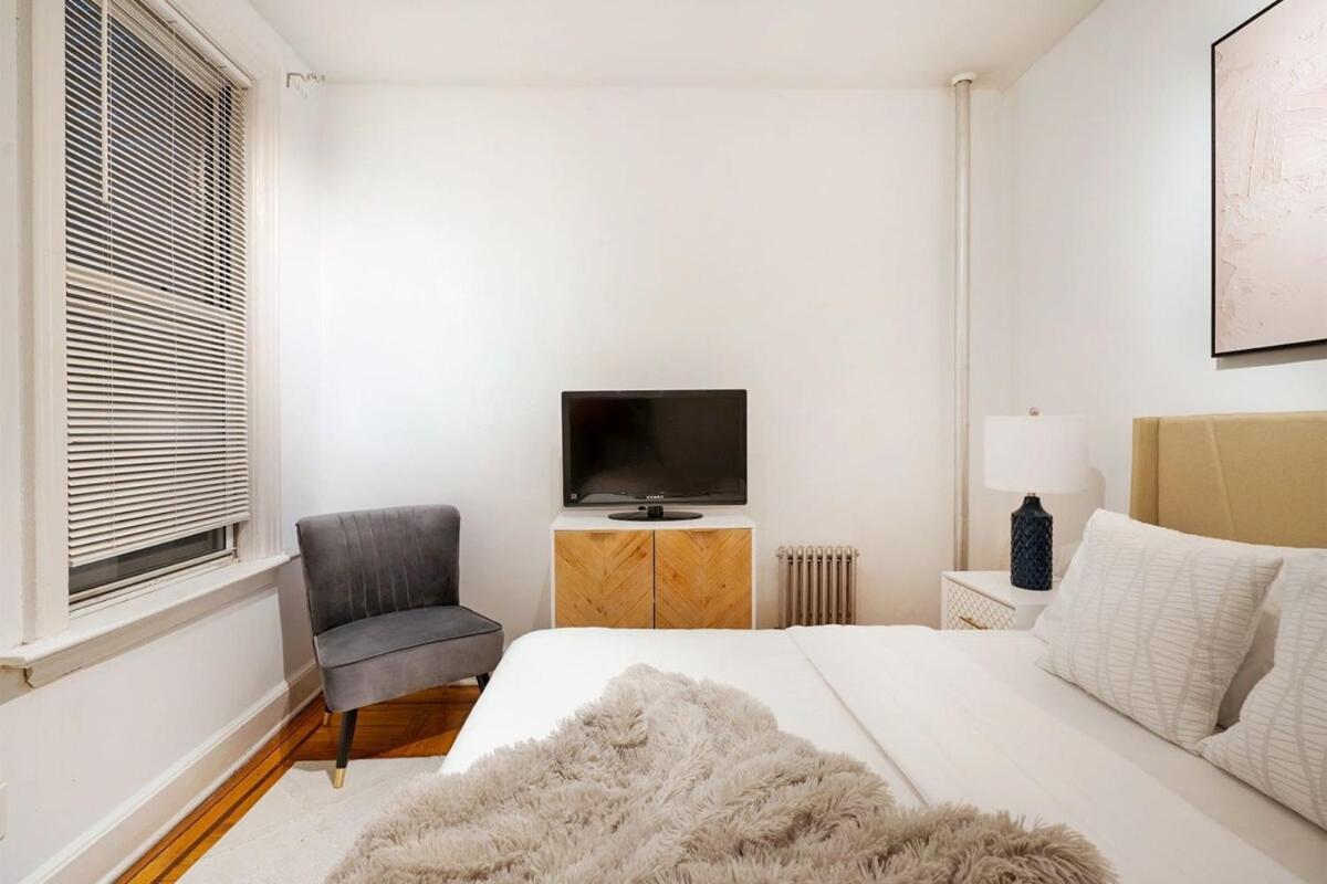 61-2a Large 1br In Upper East Side Apartment New York