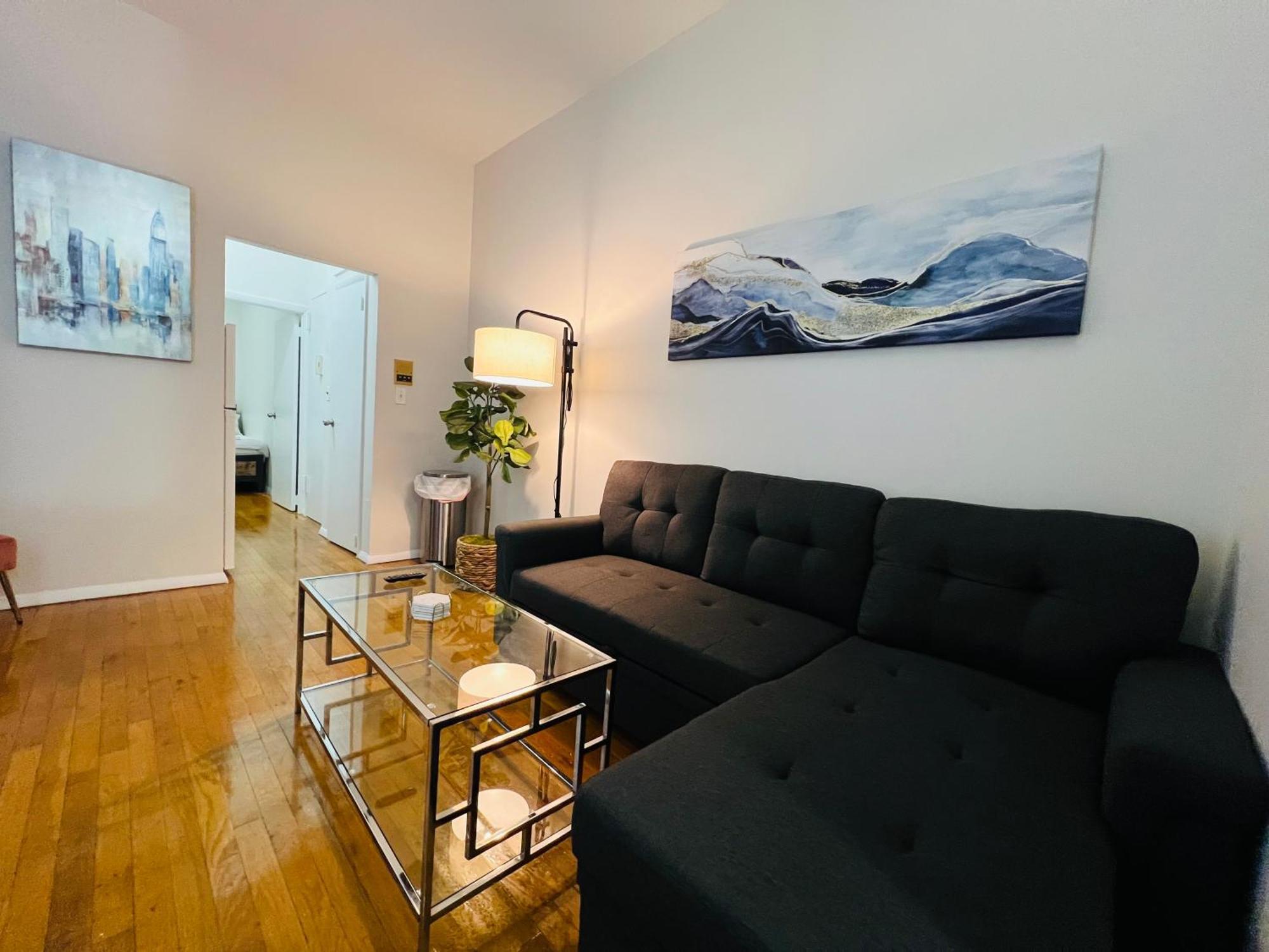 Uws In Nyc Apartment *
