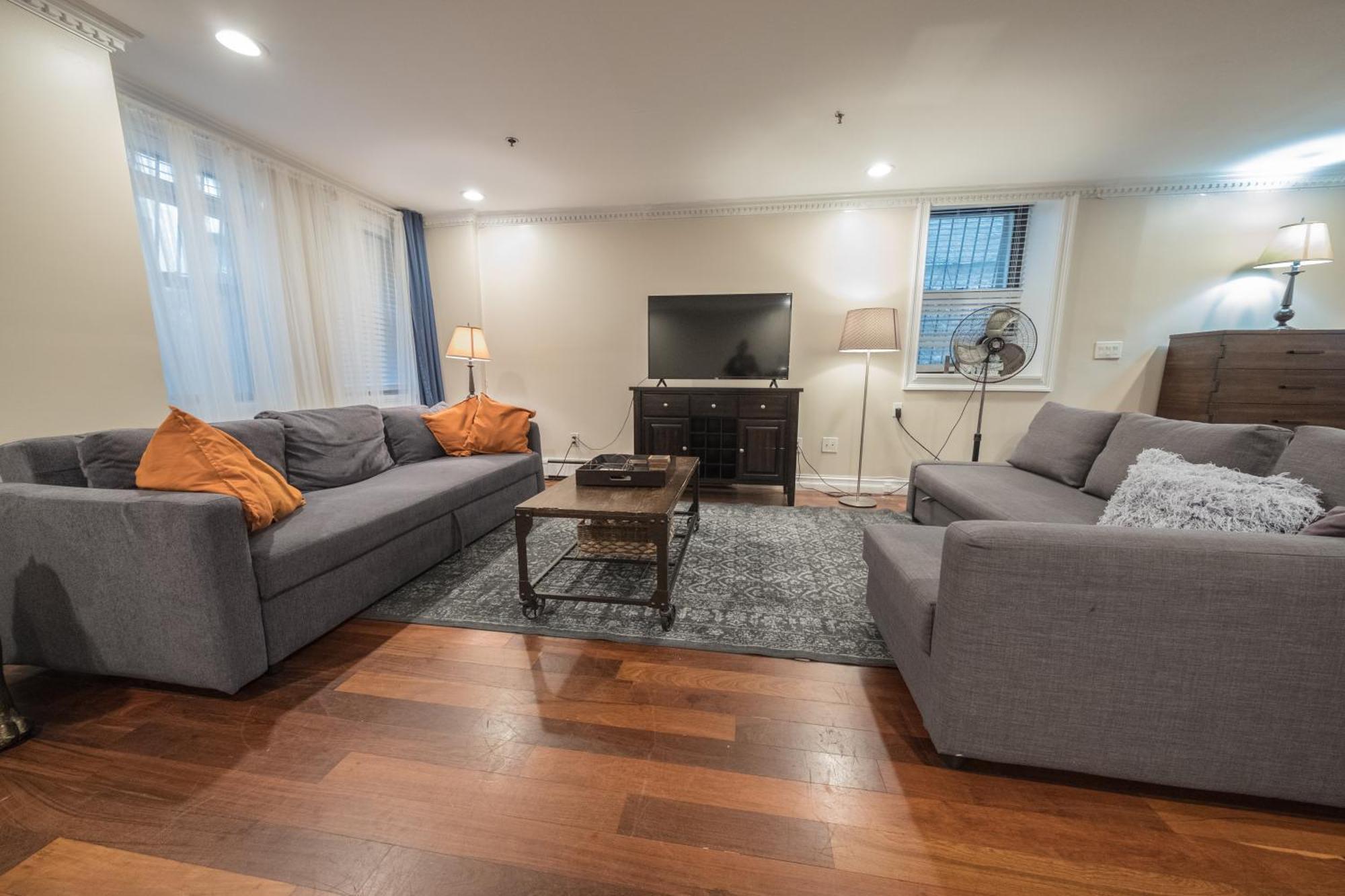 Appartement Spacious 4br 2ba With Private Outdoor Space Uws *