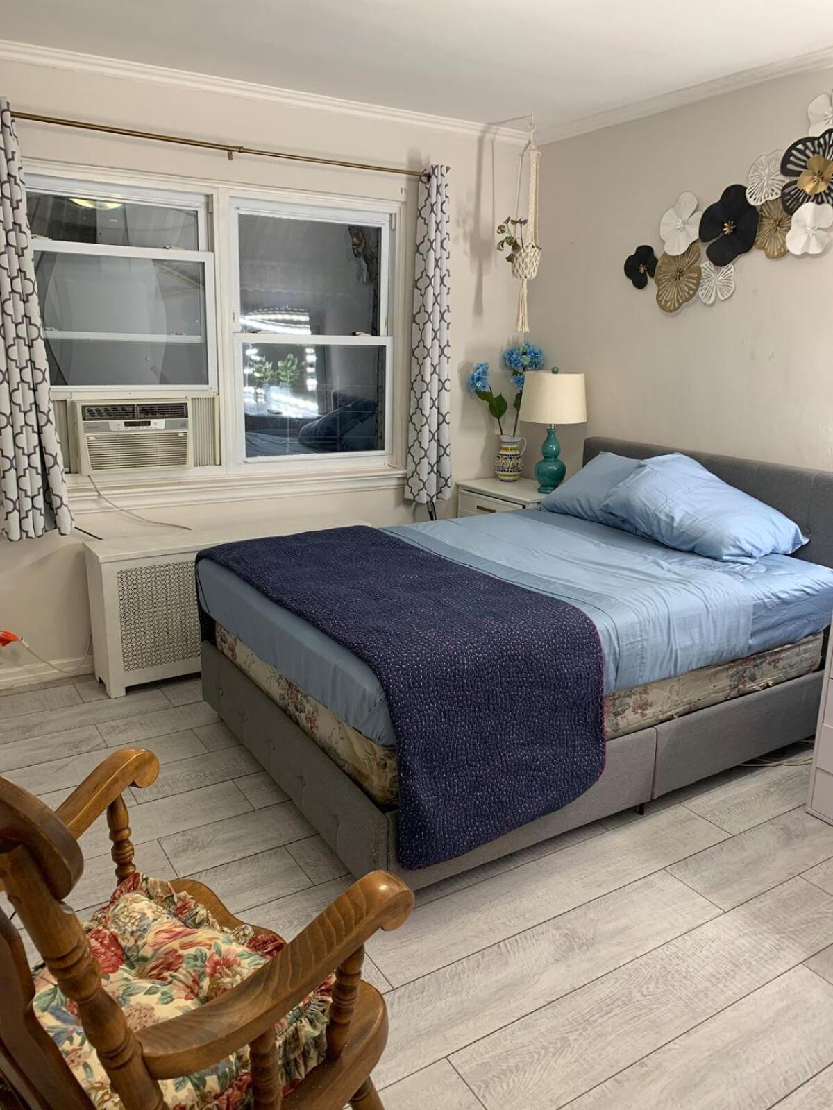 Cheerful 2 Bed In Heart Of Queens Séjour chez l'habitant