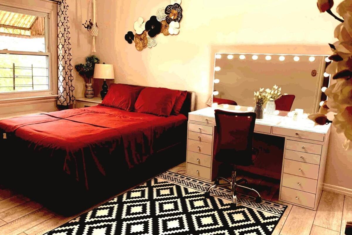 Cheerful 2 Bed In Heart Of Queens Séjour chez l'habitant