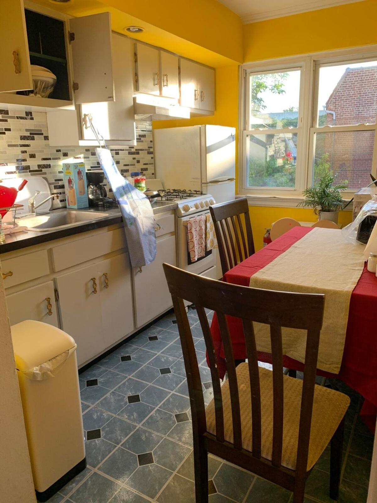 Séjour chez l'habitant Cheerful 2 Bed In Heart Of Queens