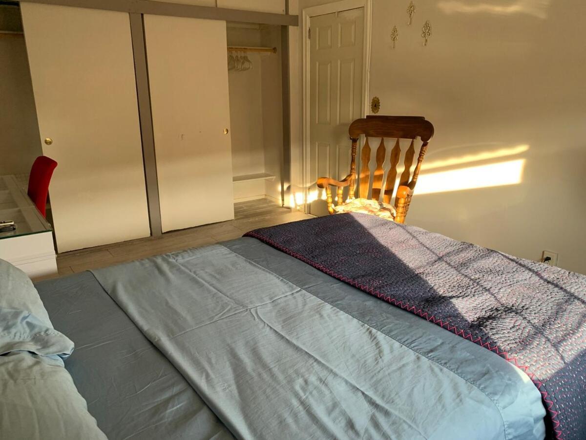 Séjour chez l'habitant Cheerful 2 Bed In Heart Of Queens