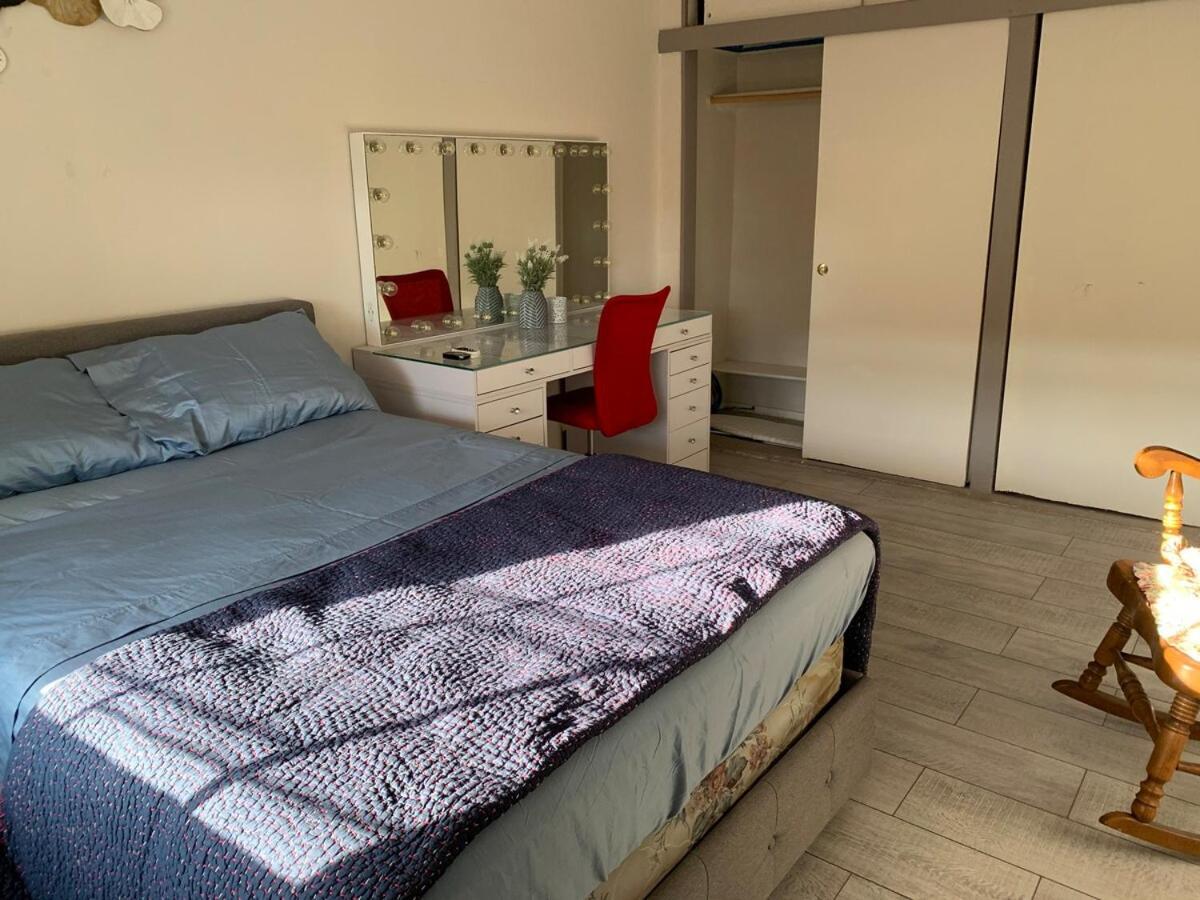 Séjour chez l'habitant Cheerful 2 Bed In Heart Of Queens *