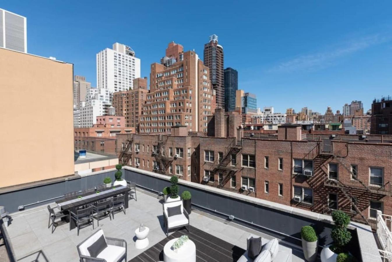 3br Penthouse With Massive Private Rooftop Appartement *