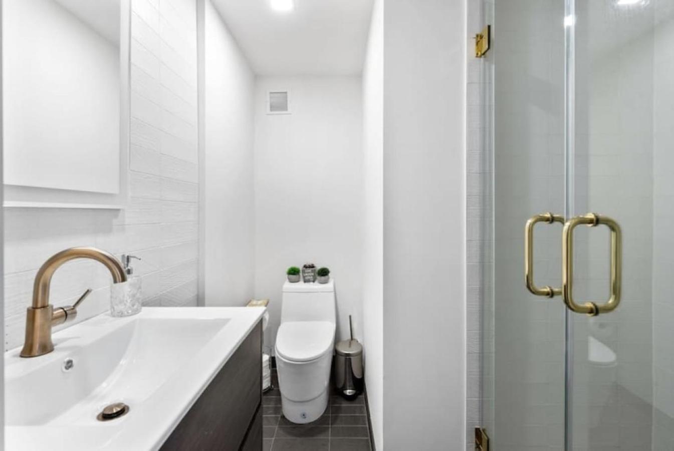 Appartement 3br Penthouse With Massive Private Rooftop *