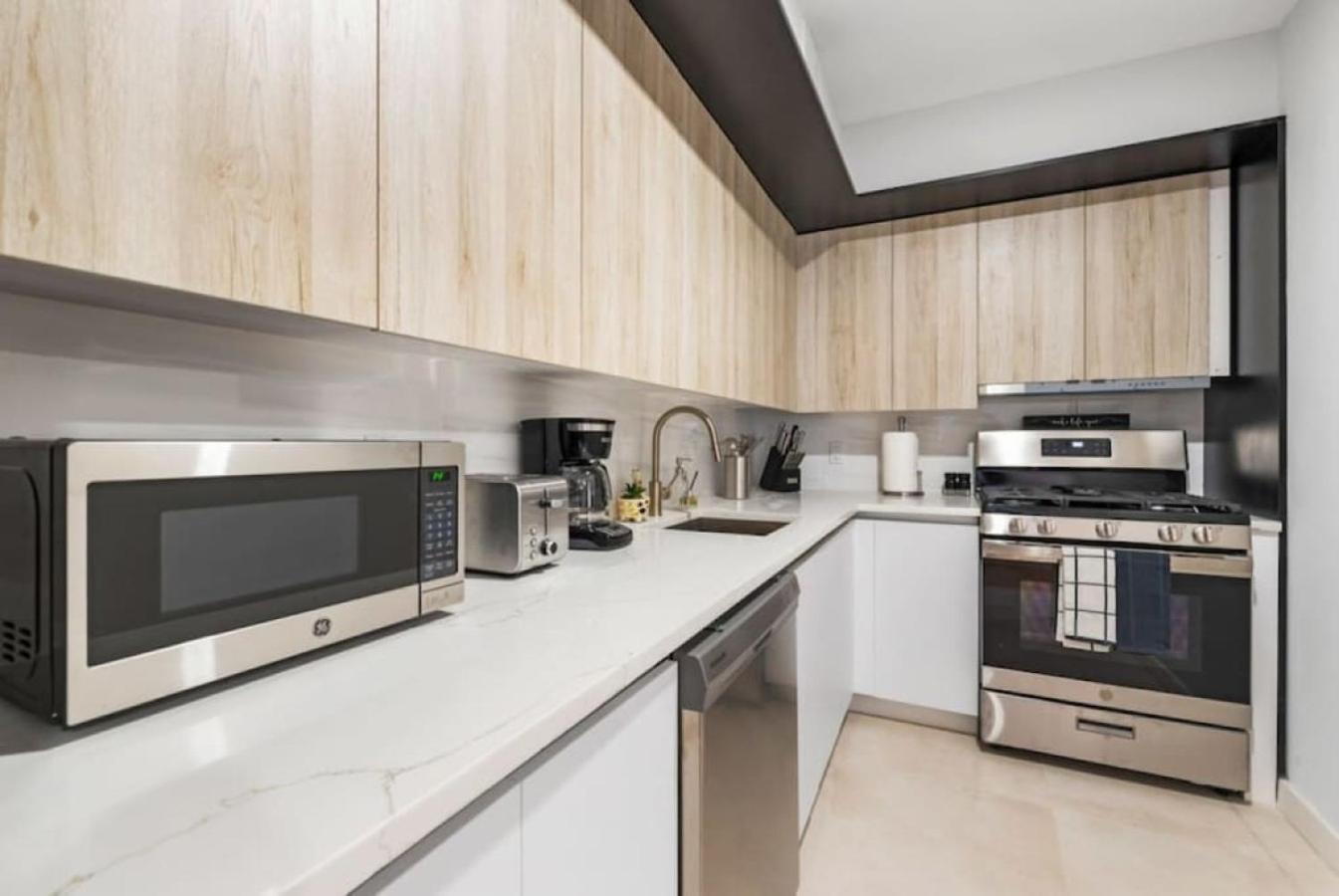 Appartement 3br Penthouse With Massive Private Rooftop