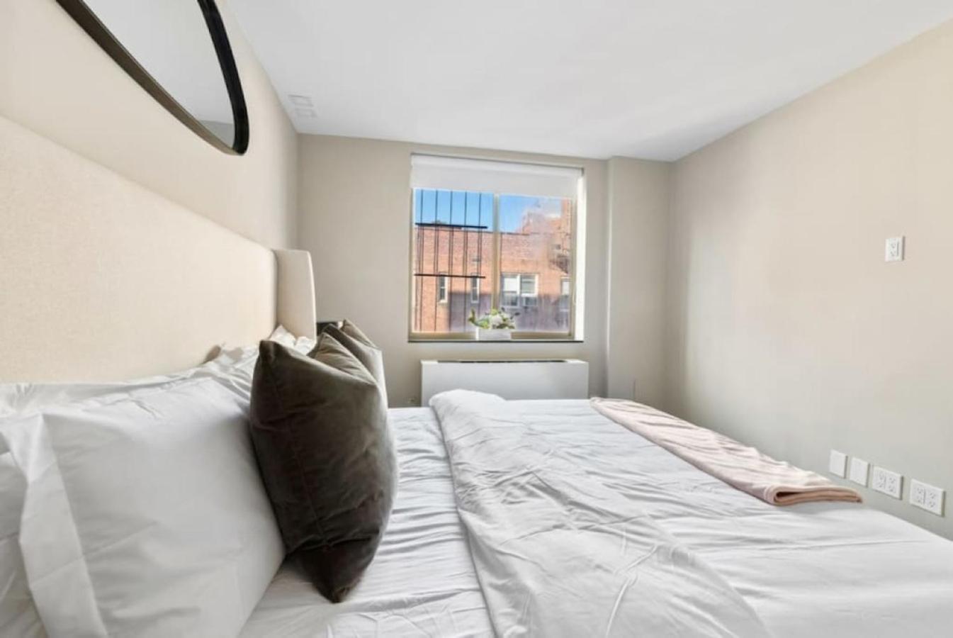 Appartement 3br Penthouse With Massive Private Rooftop *