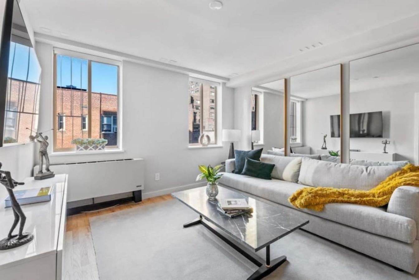 3br Penthouse With Massive Private Rooftop Appartement