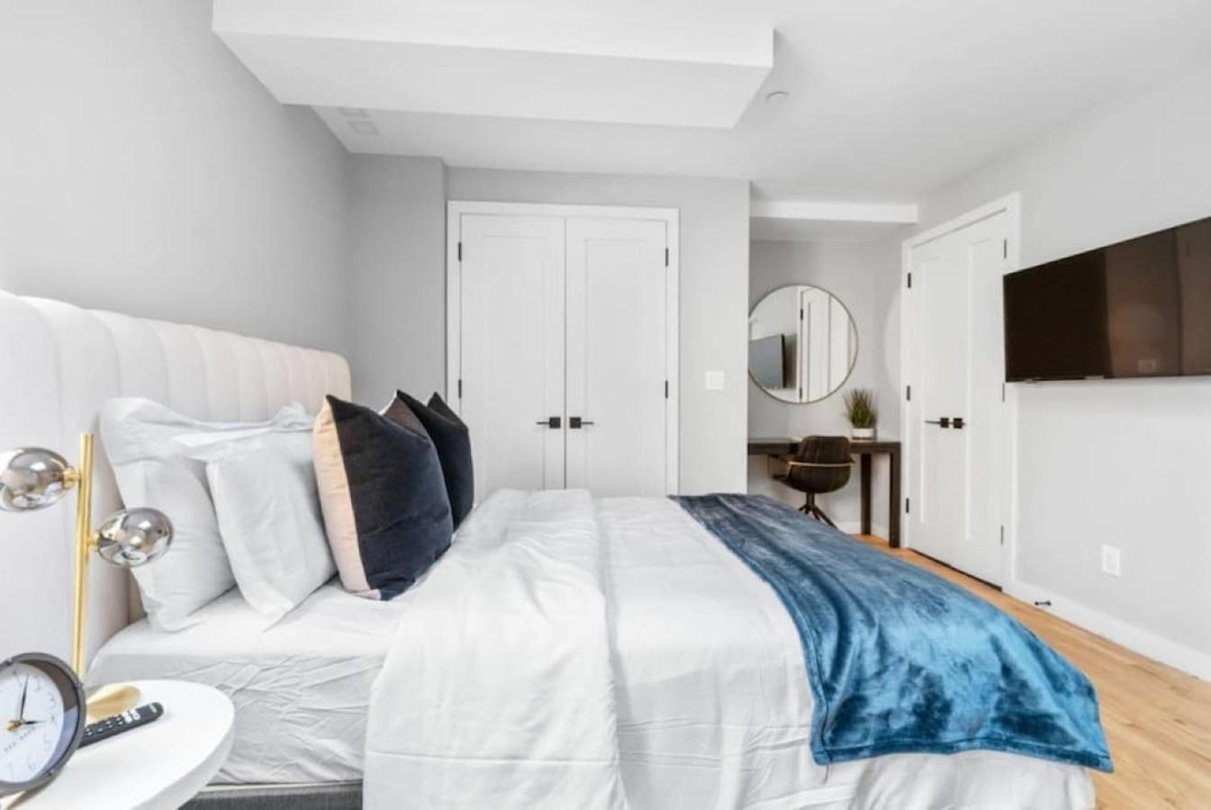 3br Penthouse With Massive Private Rooftop Apartment