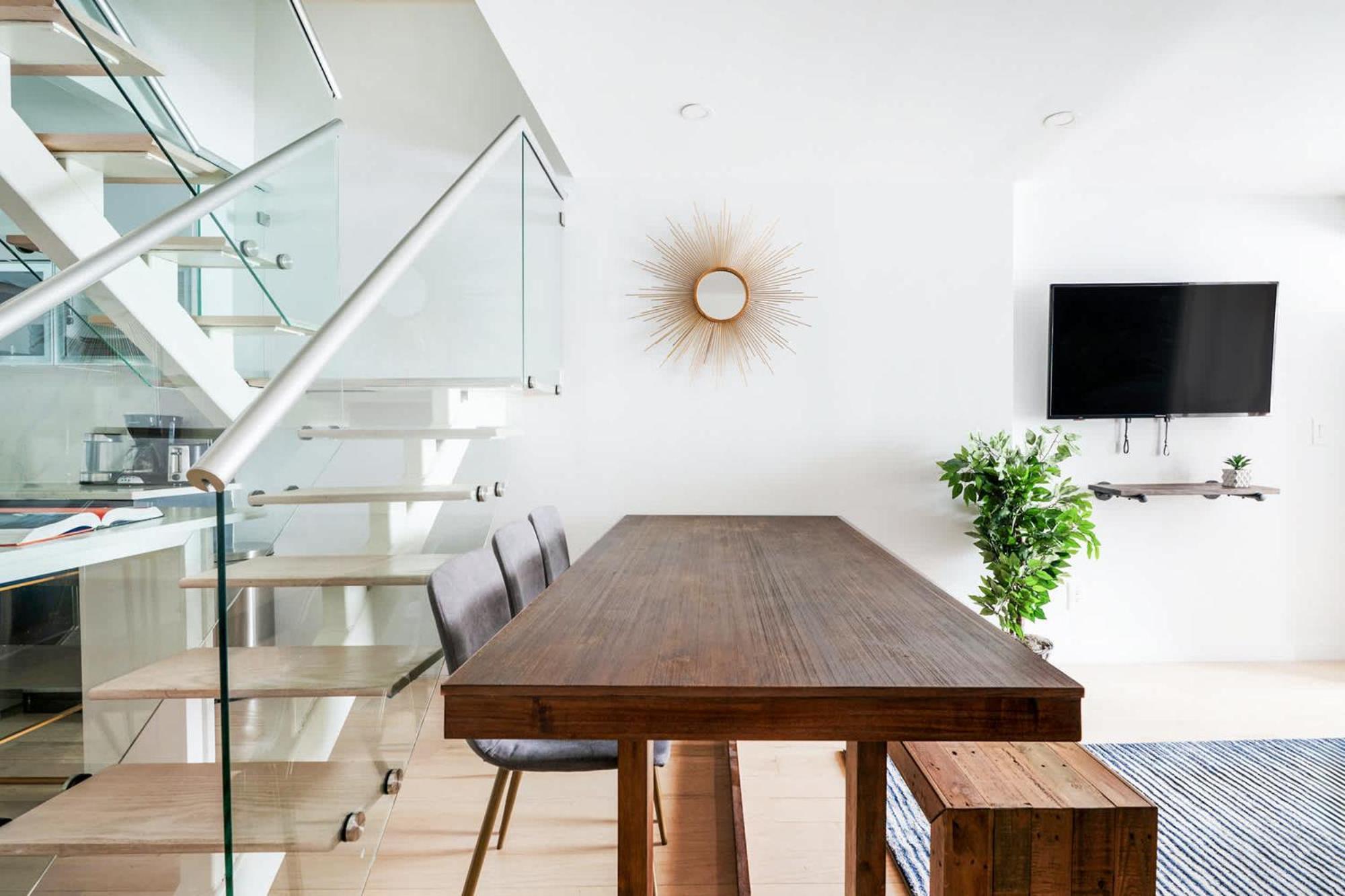 75-4a Brand New 3br Prime Ues W D In Unit *