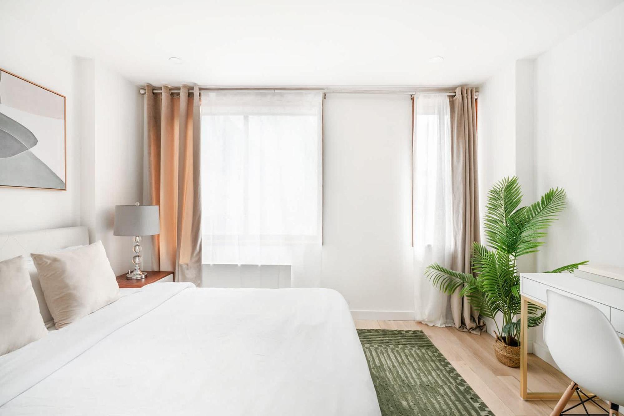 75-4a Brand New 3br Prime Ues W D In Unit