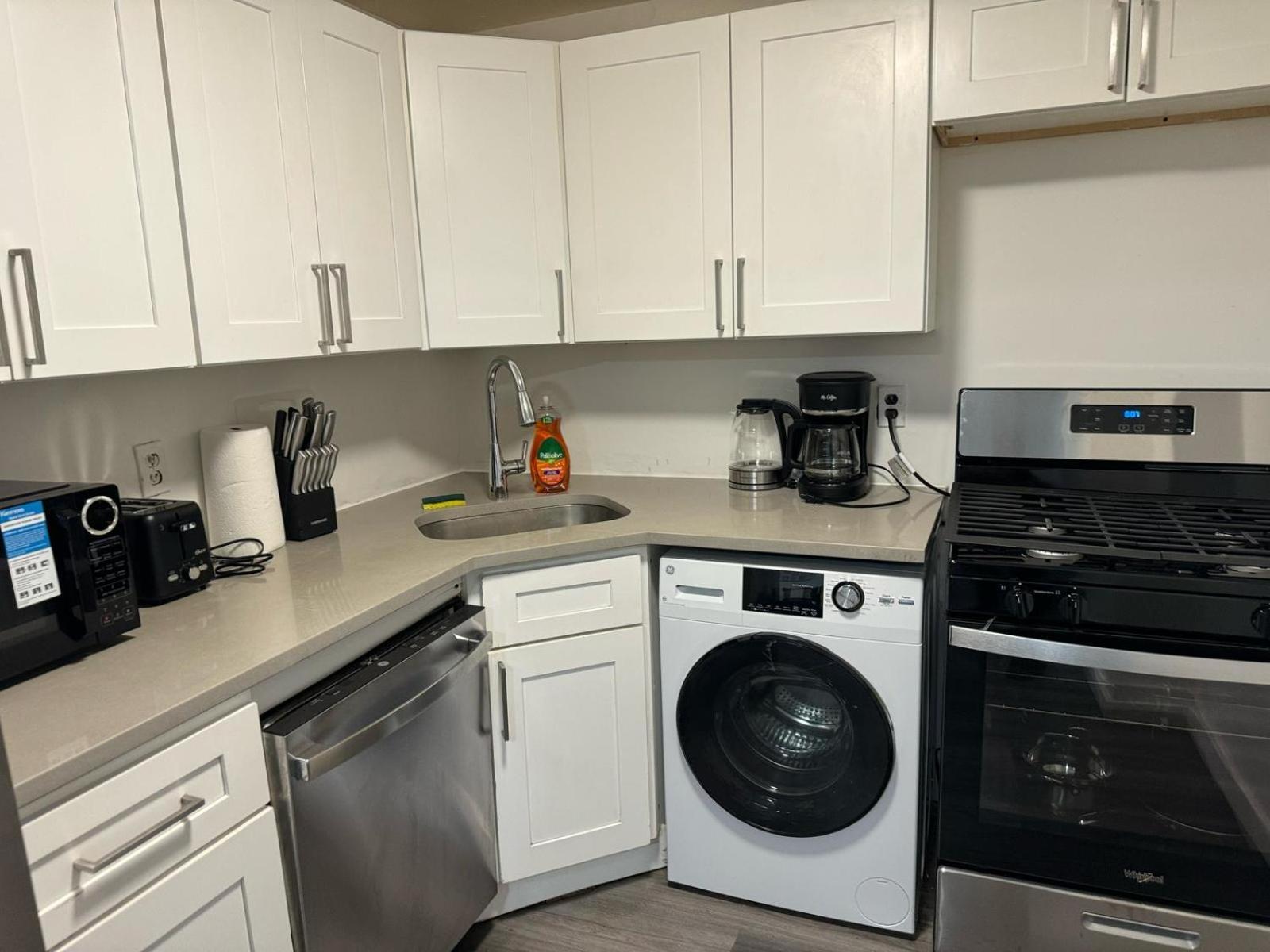 3bd Cozy Unit Next To Park * New York