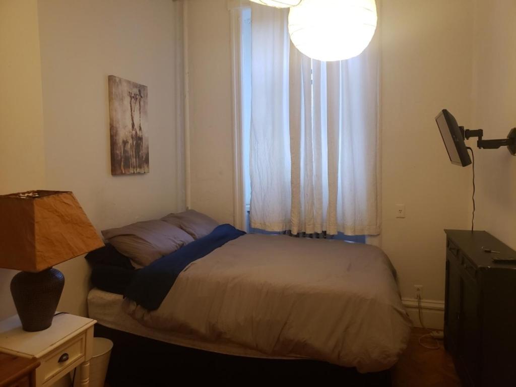 Privatunterkunft Private In East Village *