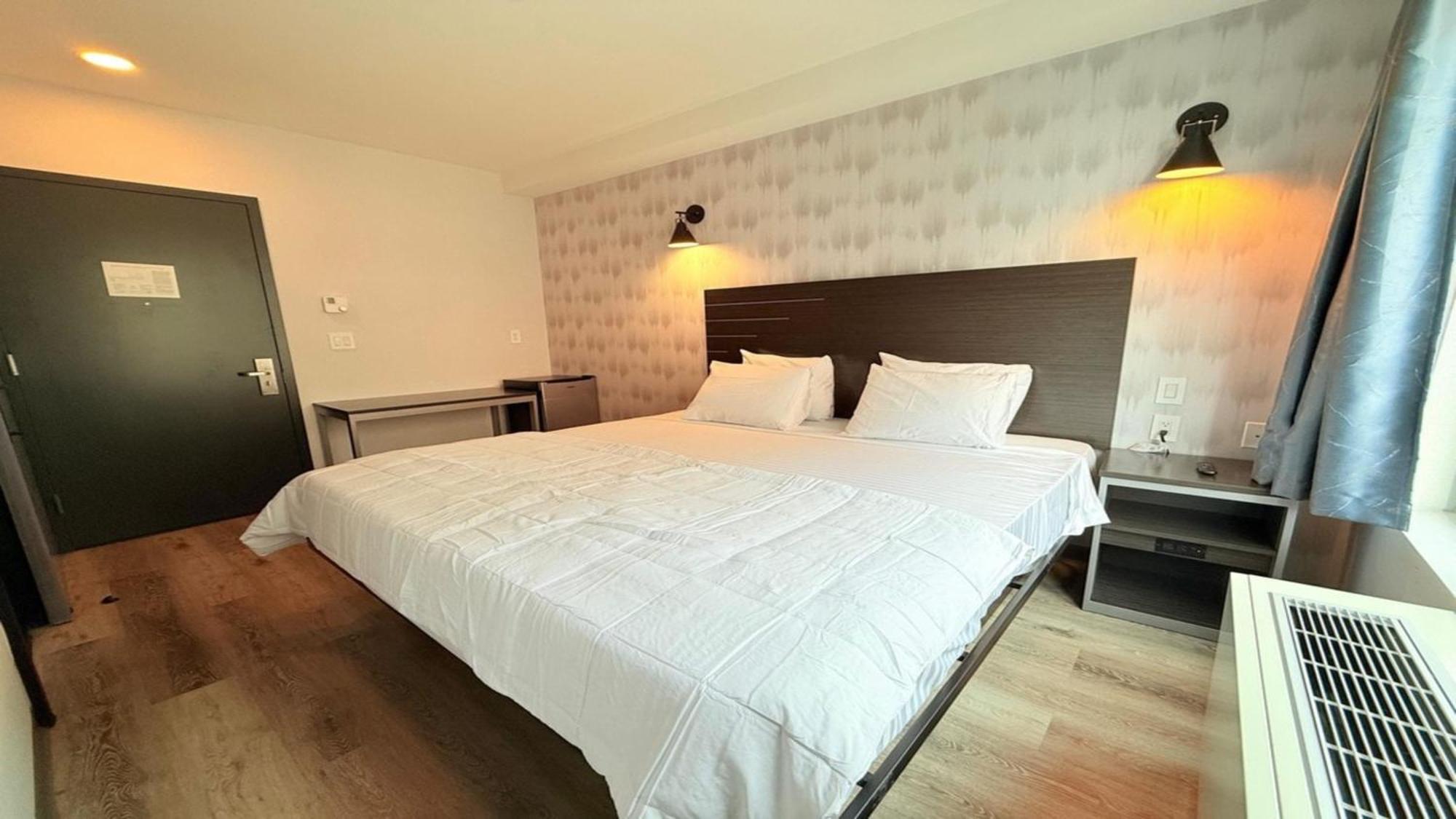Bkway Brooklyn Hotel