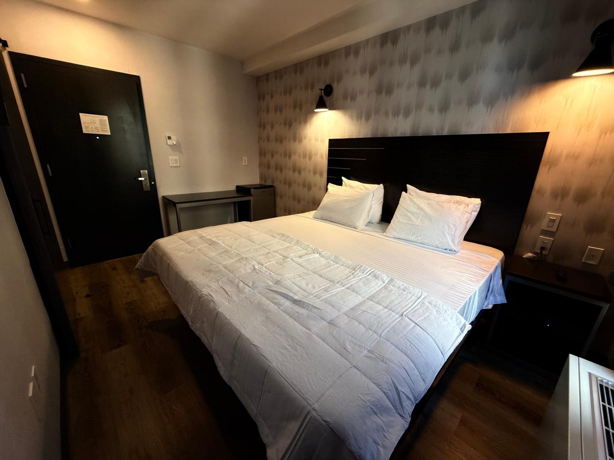 Bkway Brooklyn Hotel