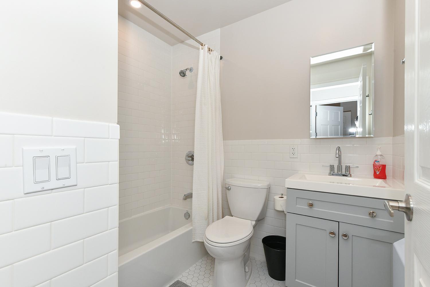 Luxury Five Br Chic Duplex In The Heart Of Soho Apartment *