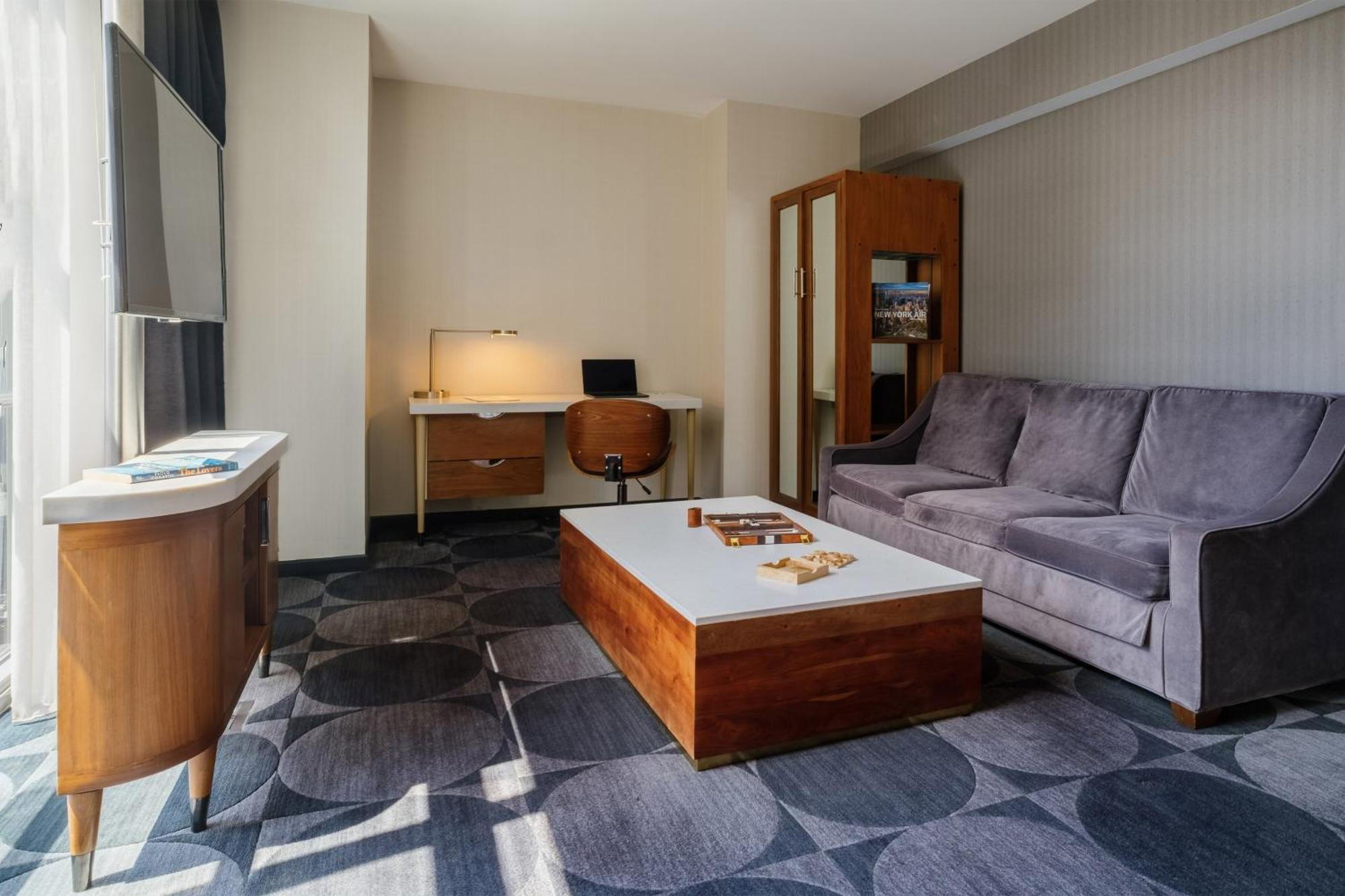 Hotel Crowne Plaza Hy36 Midtown Manhattan By Ihg New York