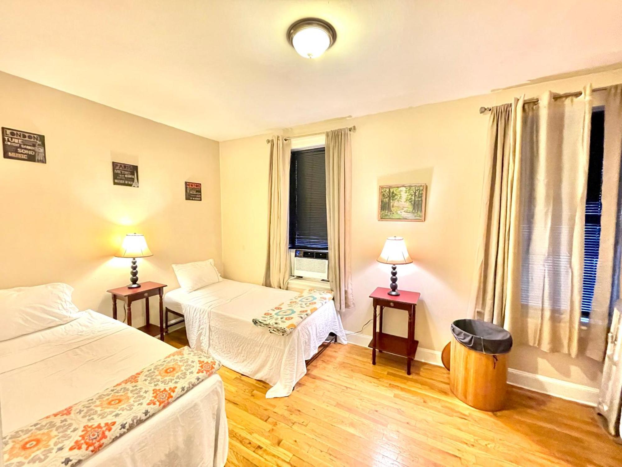 Monthly In Manhattan * New York