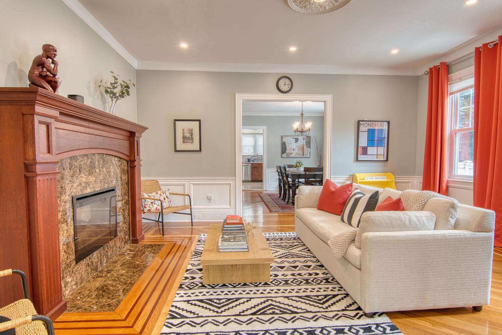 Prime Location, King Beds, Outdoor Space, Bbq Grill, Free Parking, Wifi, Luxe New York