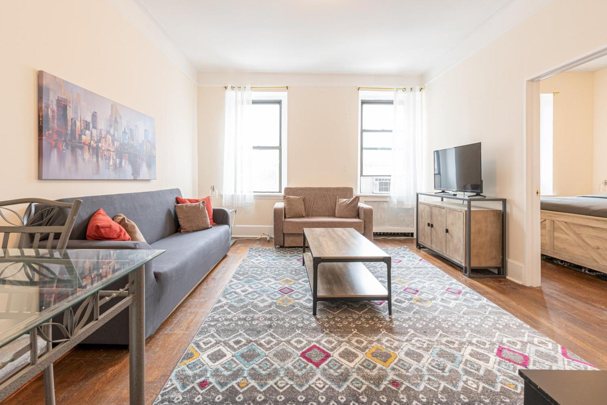 Apartment 5 Bedroom 2 Bath Full Floor Midtown New York