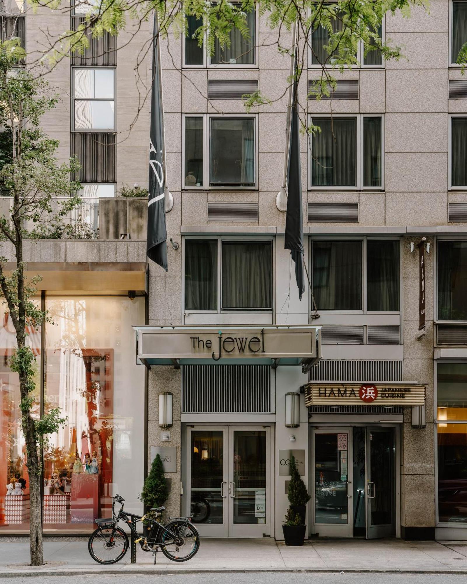 The Jewel Hotel, Hotel 4*