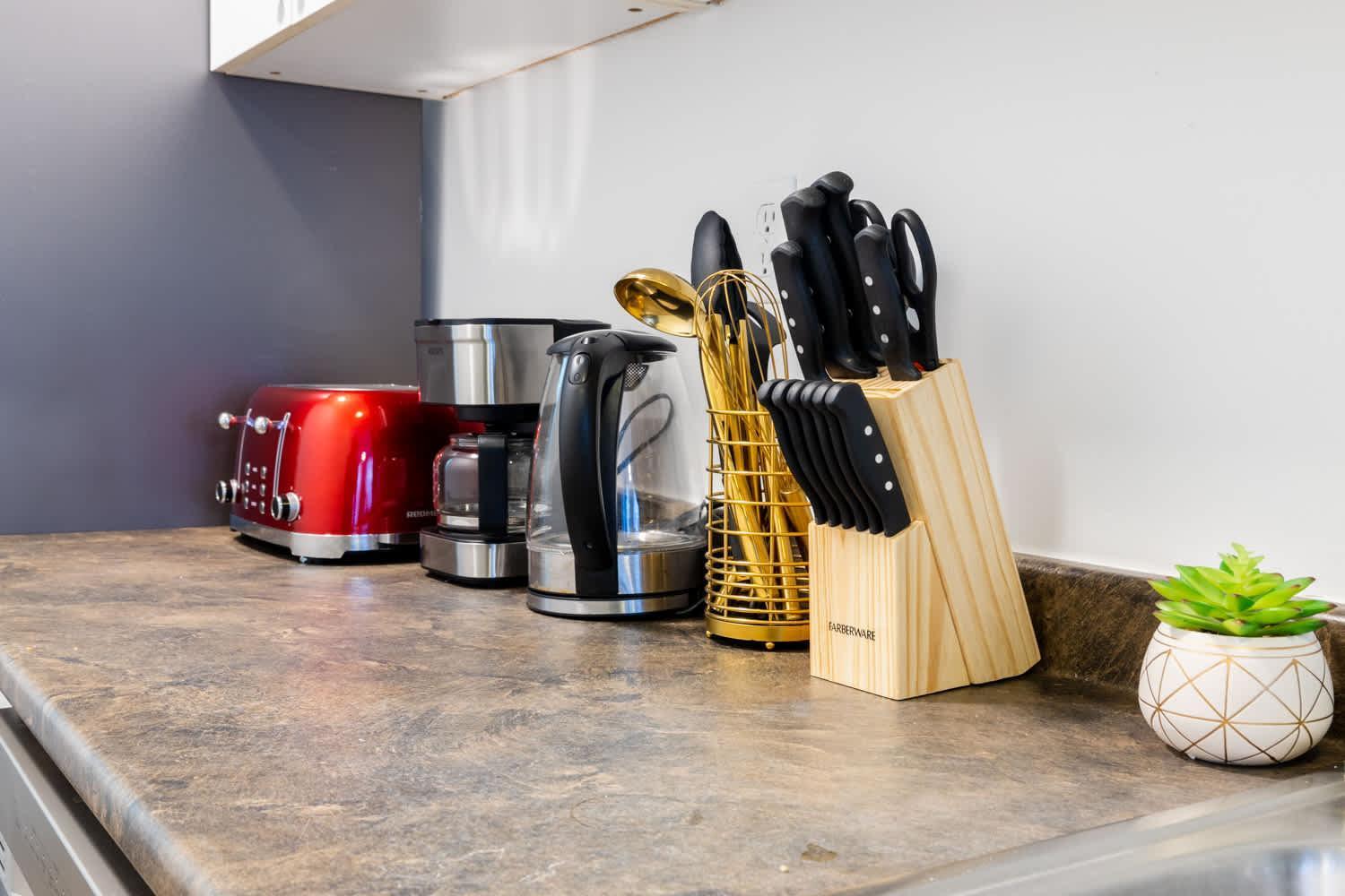 1435-2 3 Bedrooms 2bath W D Ues Apartment