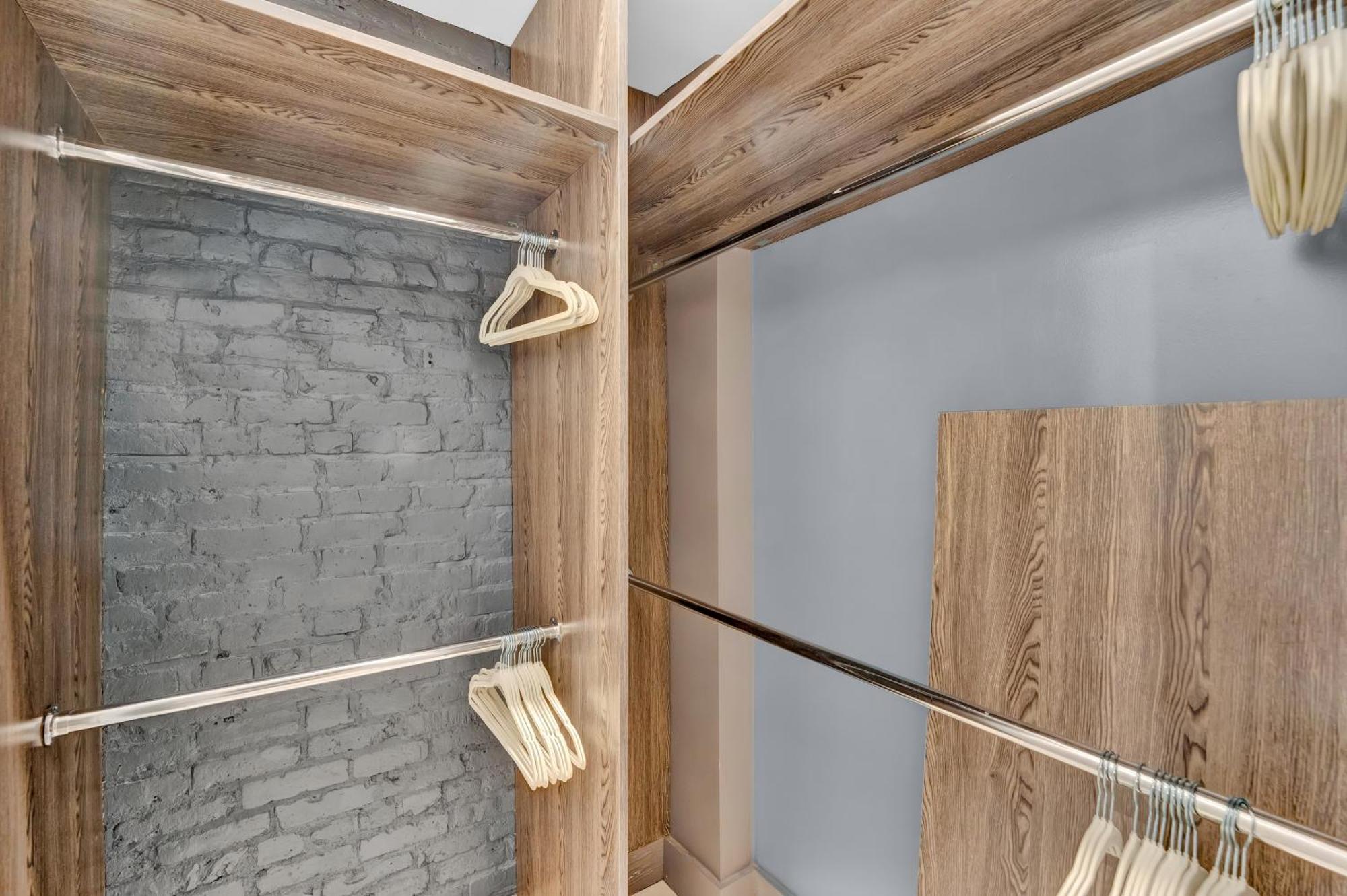 Modern West Village 1br Garden Steps To Subway *