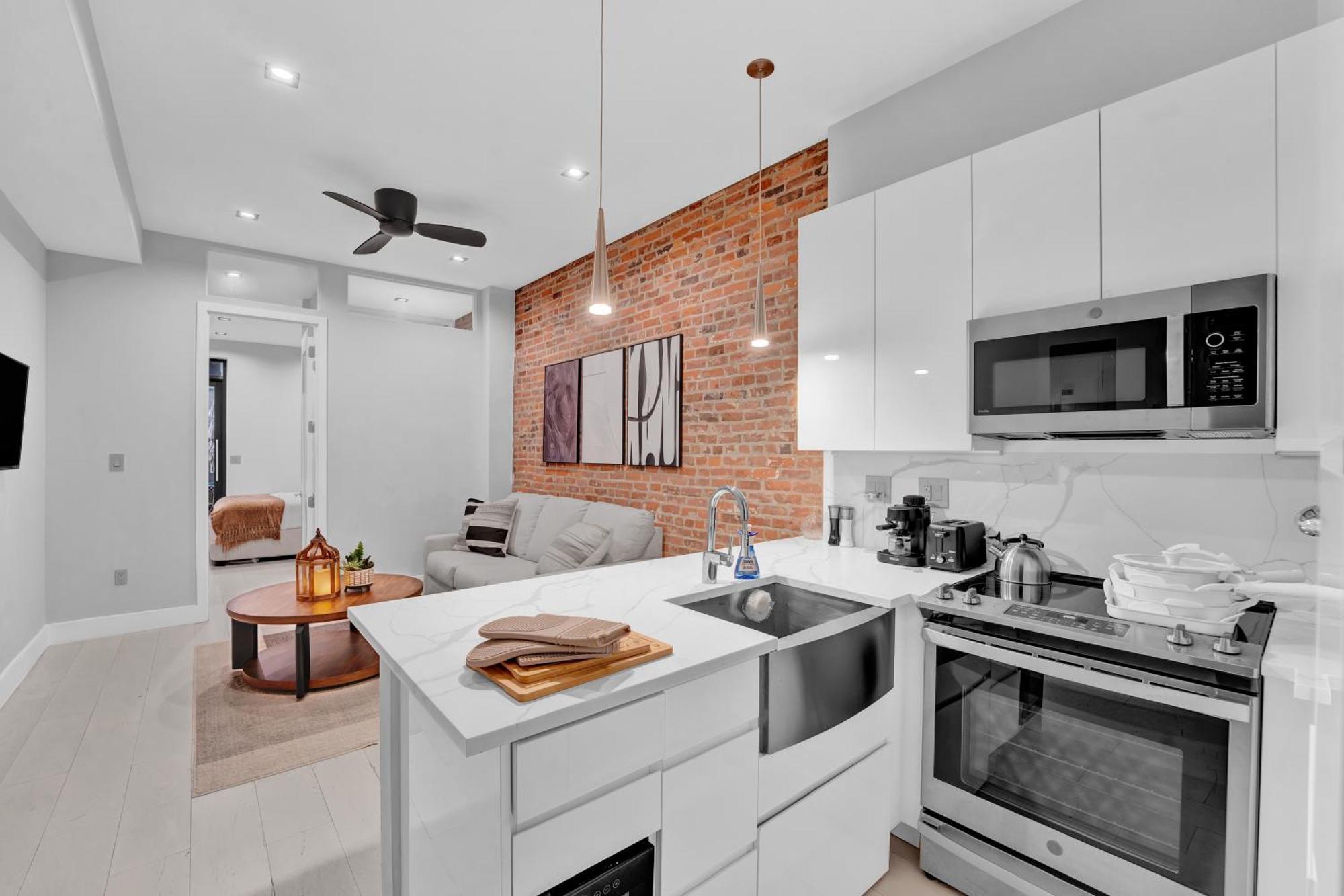 Modern West Village 1br Garden Steps To Subway Apartment New York