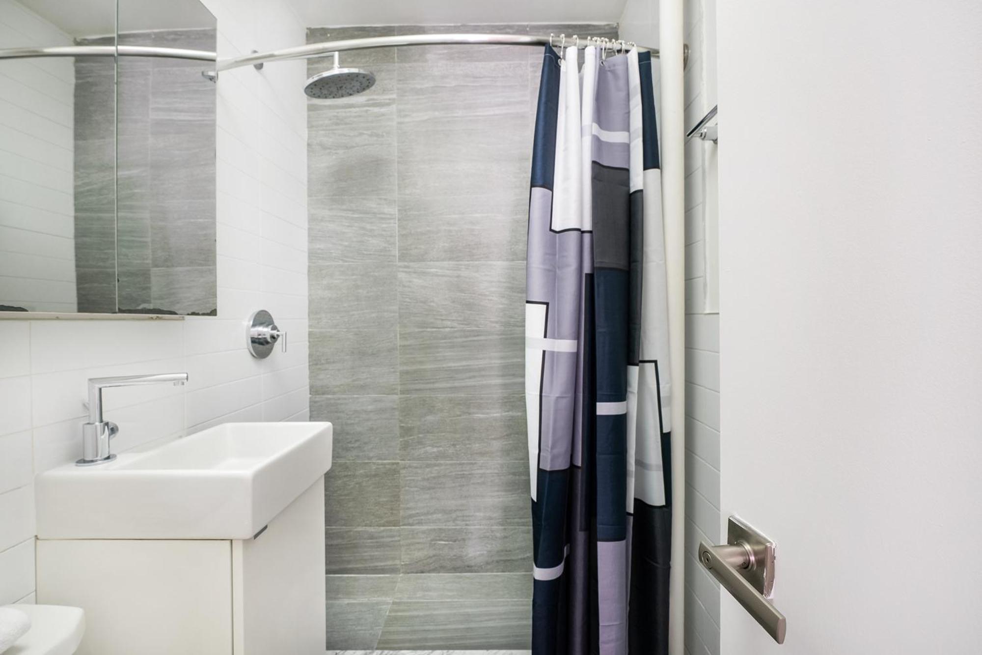 1 Bedroom Gem In Prime Location Of Nyc Apartment