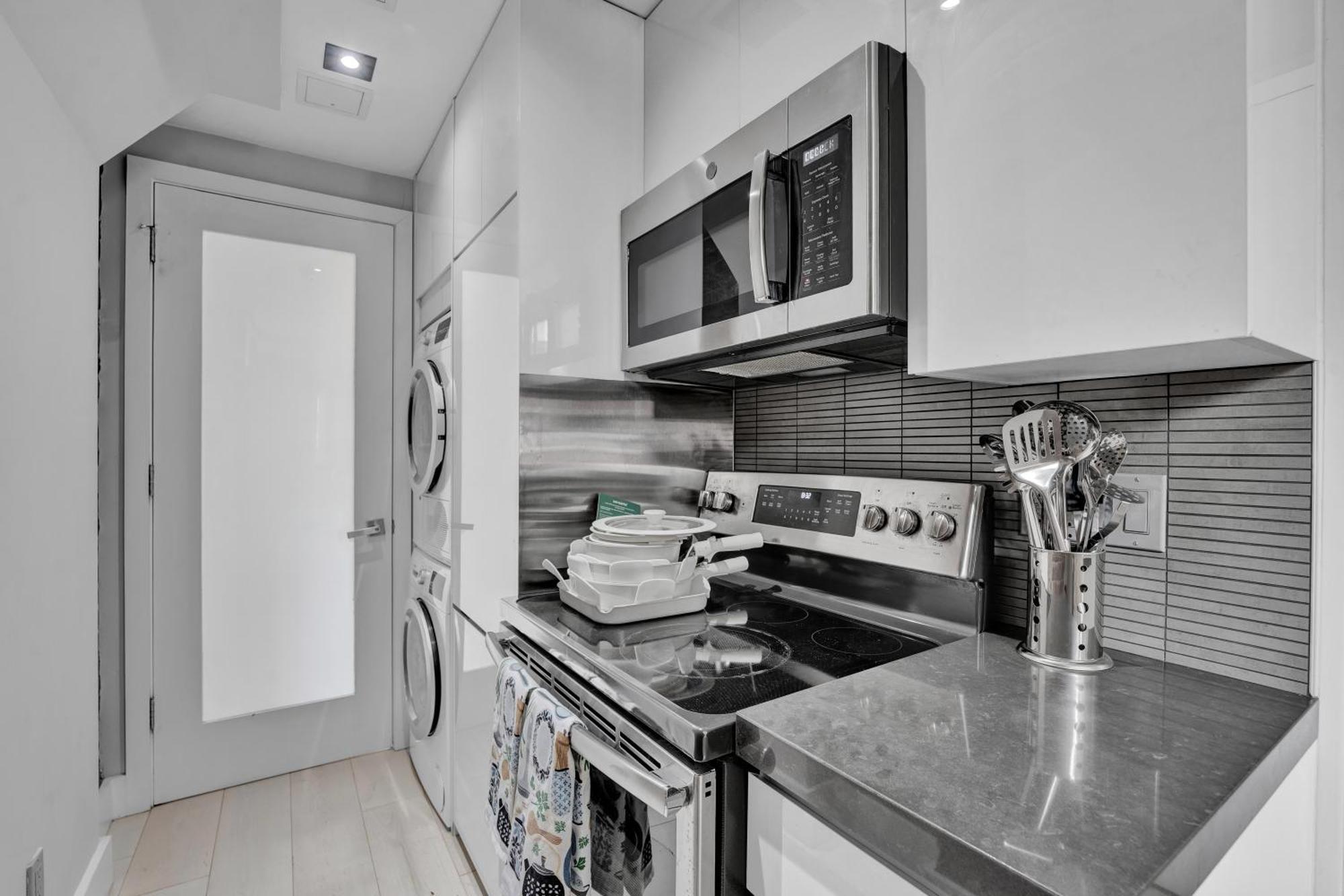 Apartment Soho Designer 2br With Balcony New York