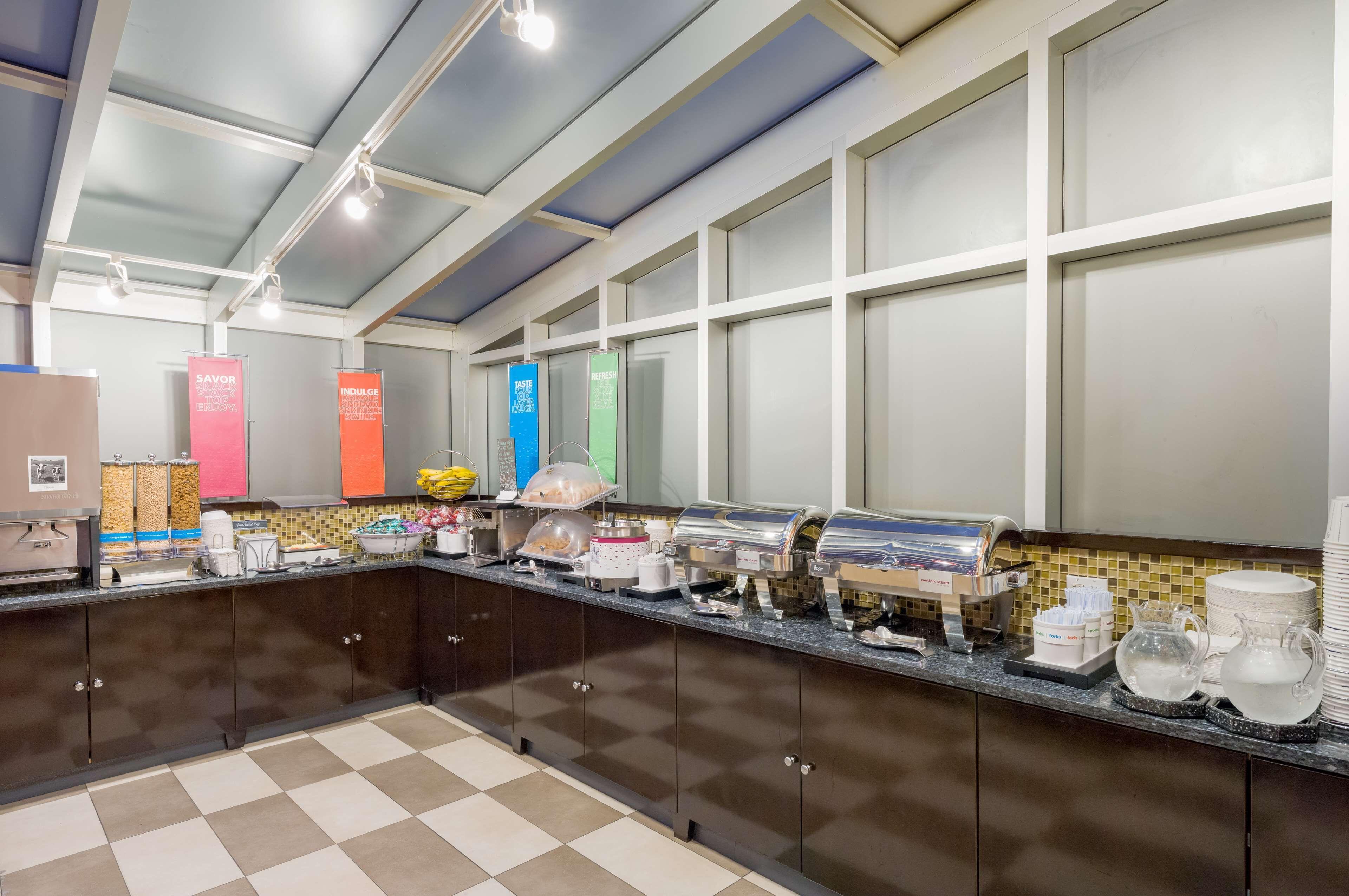 Hampton Manhattan - Times Square South Hotel