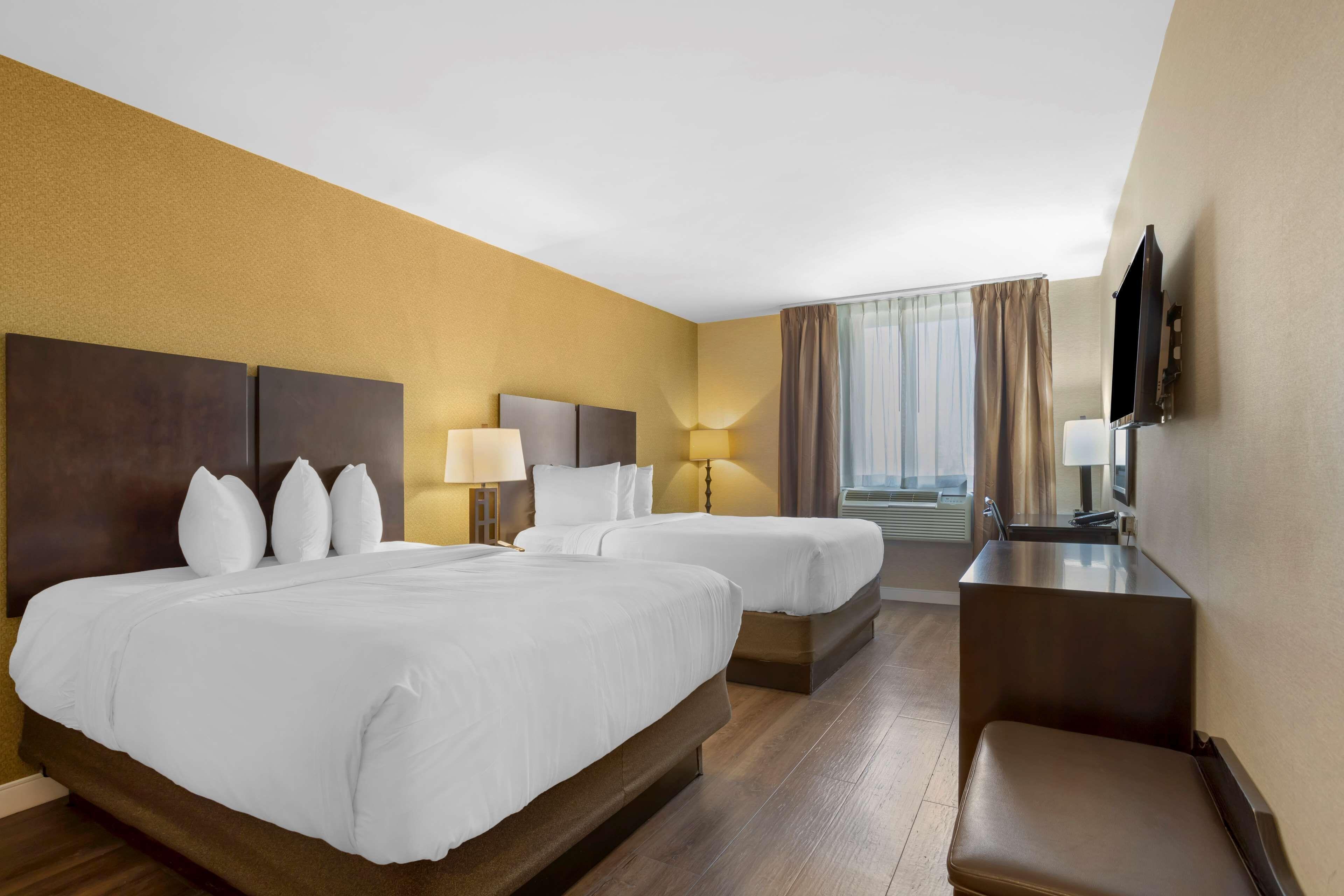 Western Plaza 3* New York