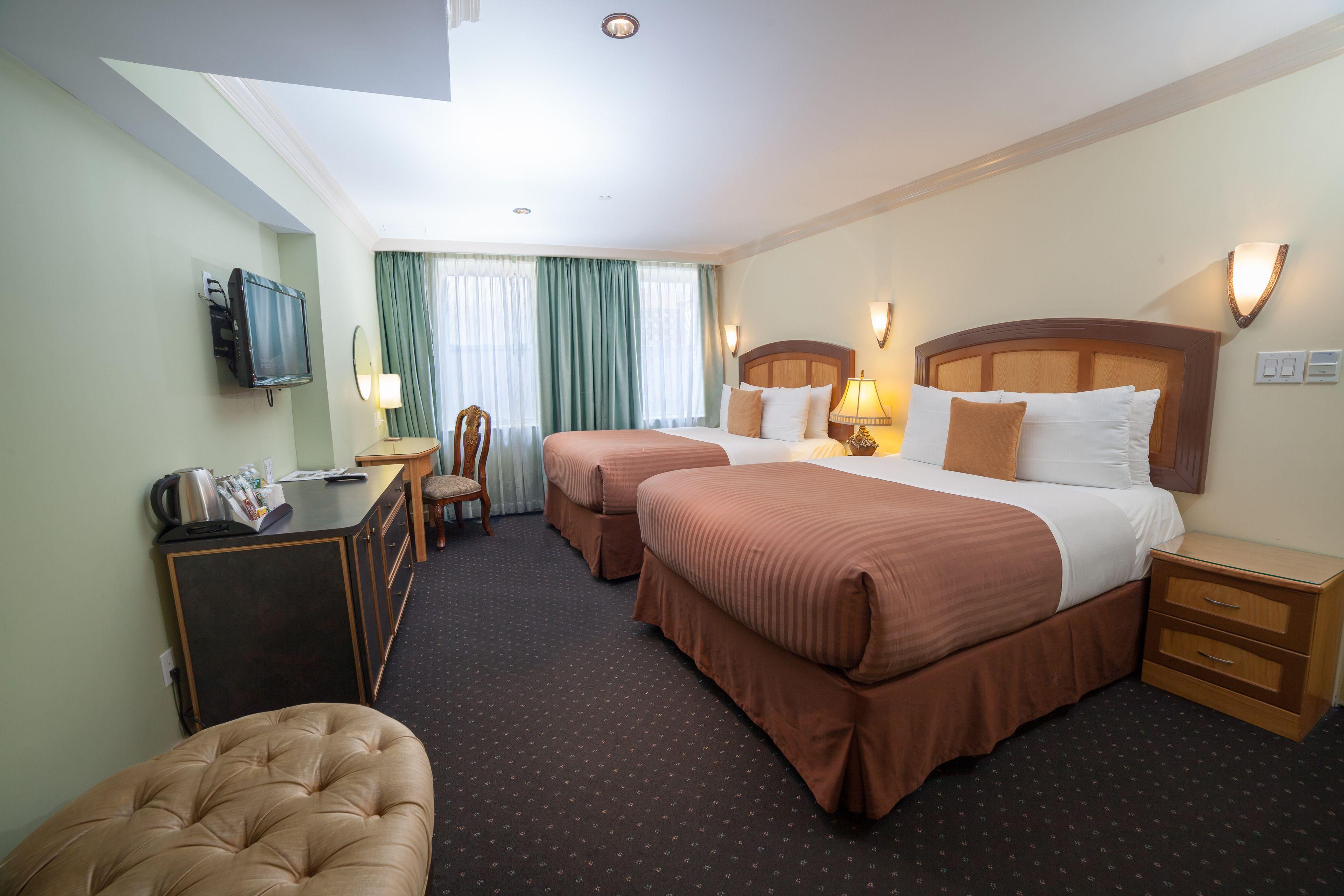 Mulberry Hotel 3*