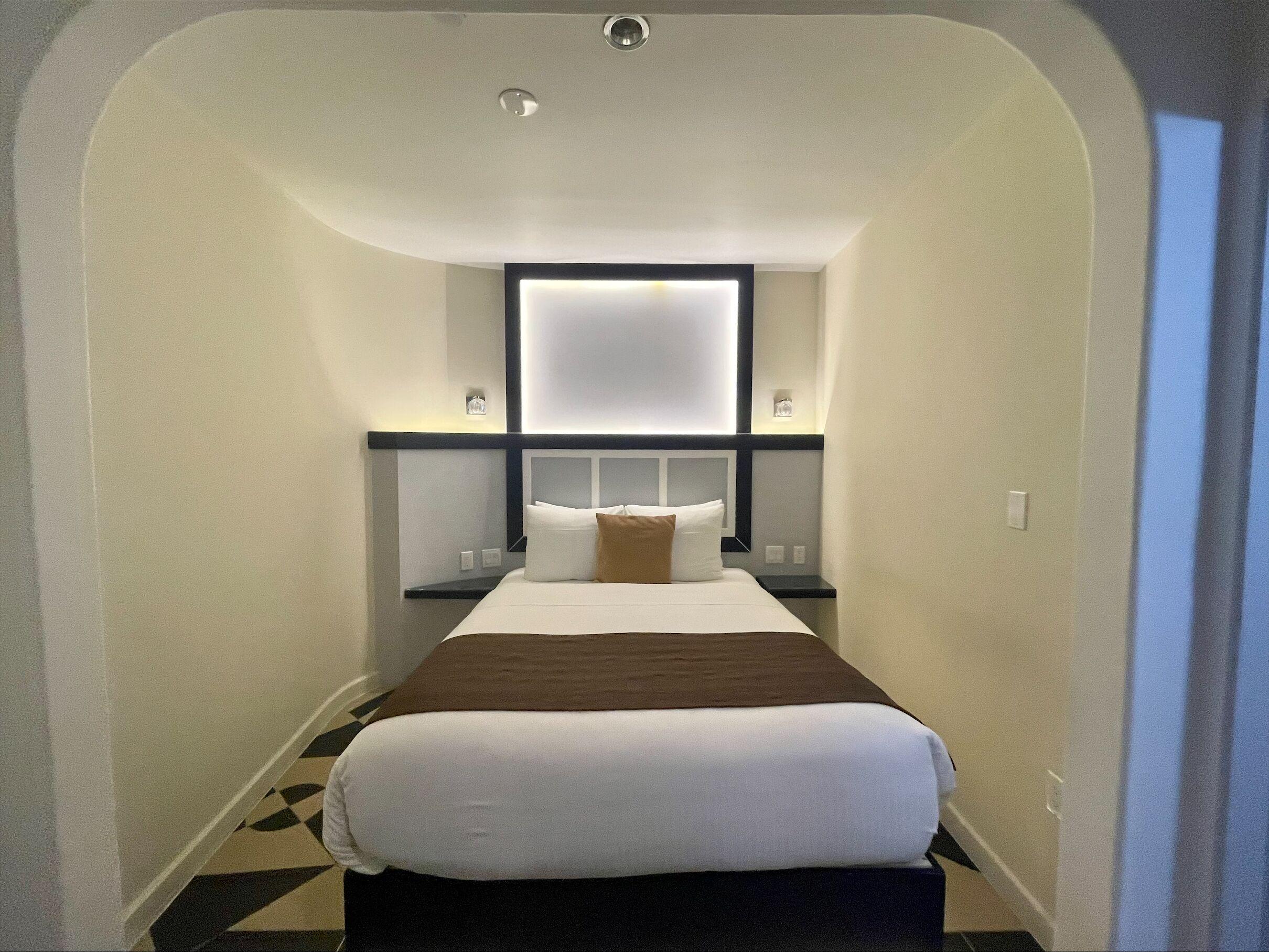 Mulberry Hotel 3*