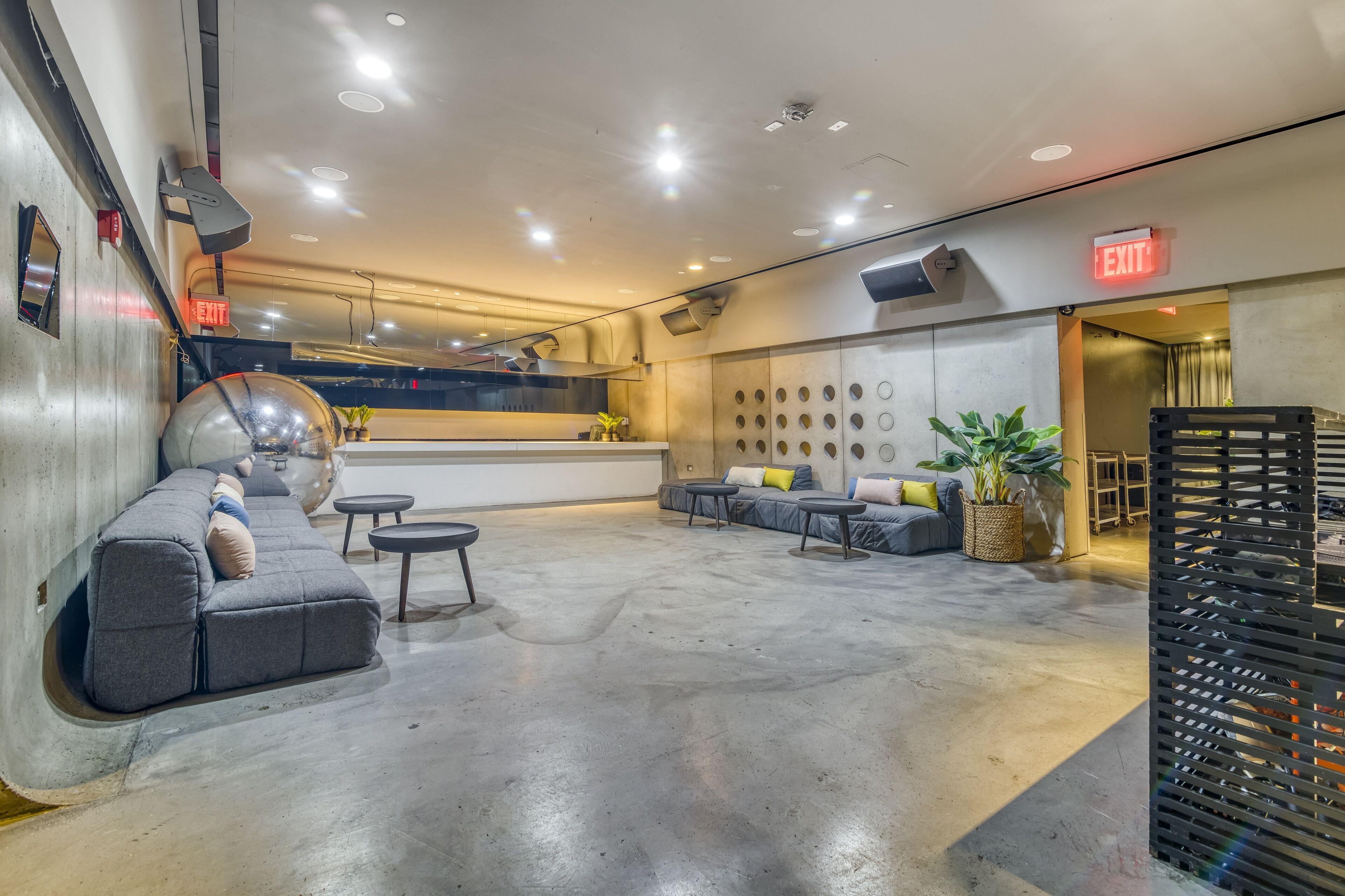 Alameda, Highline Hotel New York