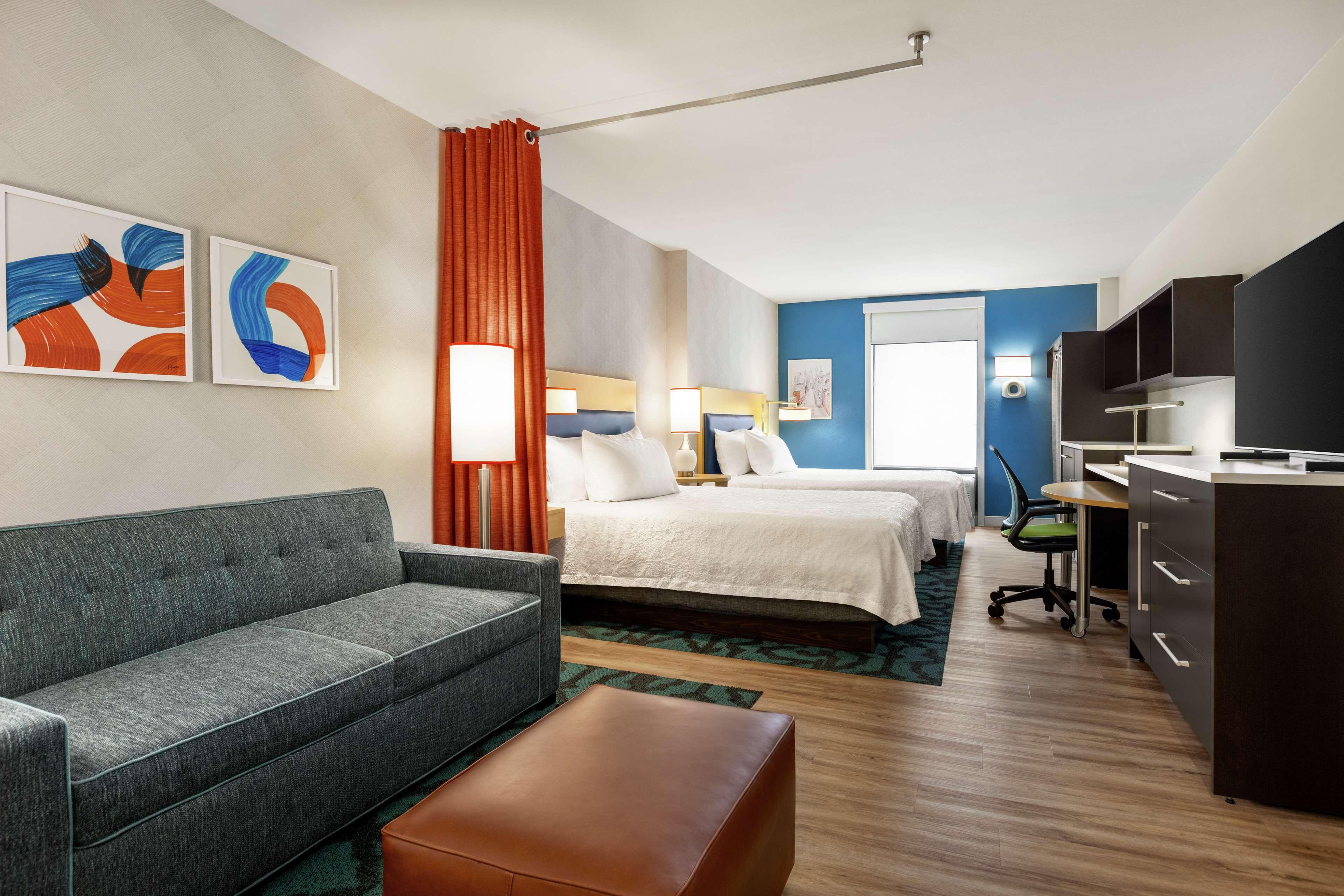 Home2 Long Island City/manhattan View Hotel 3*