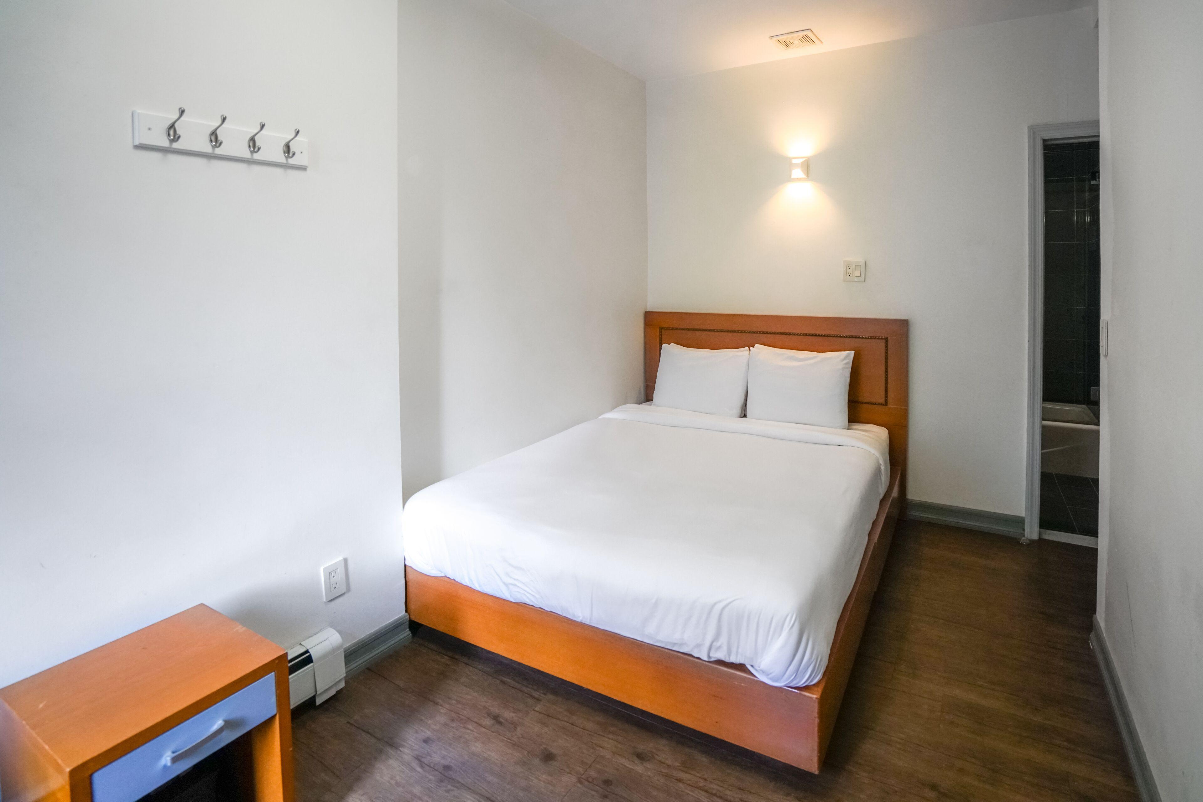 Midtown West Hotel 3*